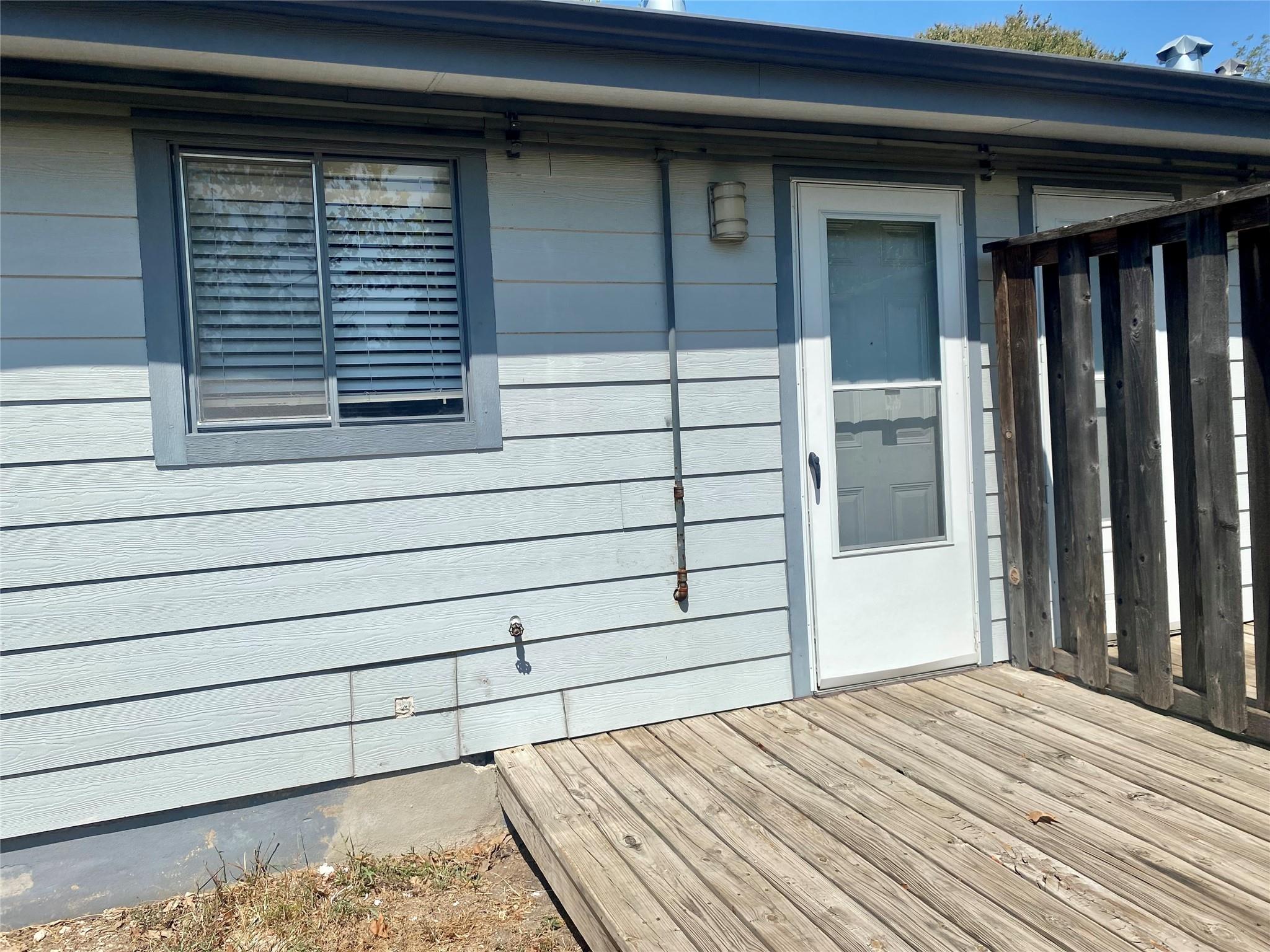 400 Swanee Dr #a Property Photo 2
