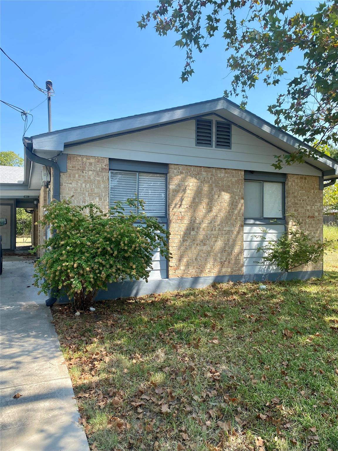 400 Swanee Dr #a Property Photo 3