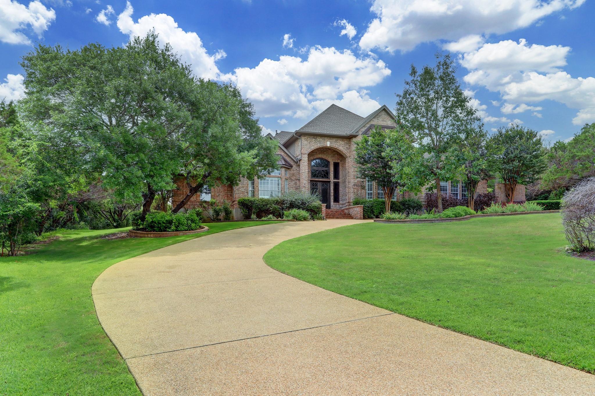 3105 Lacevine Ln Property Photo 1