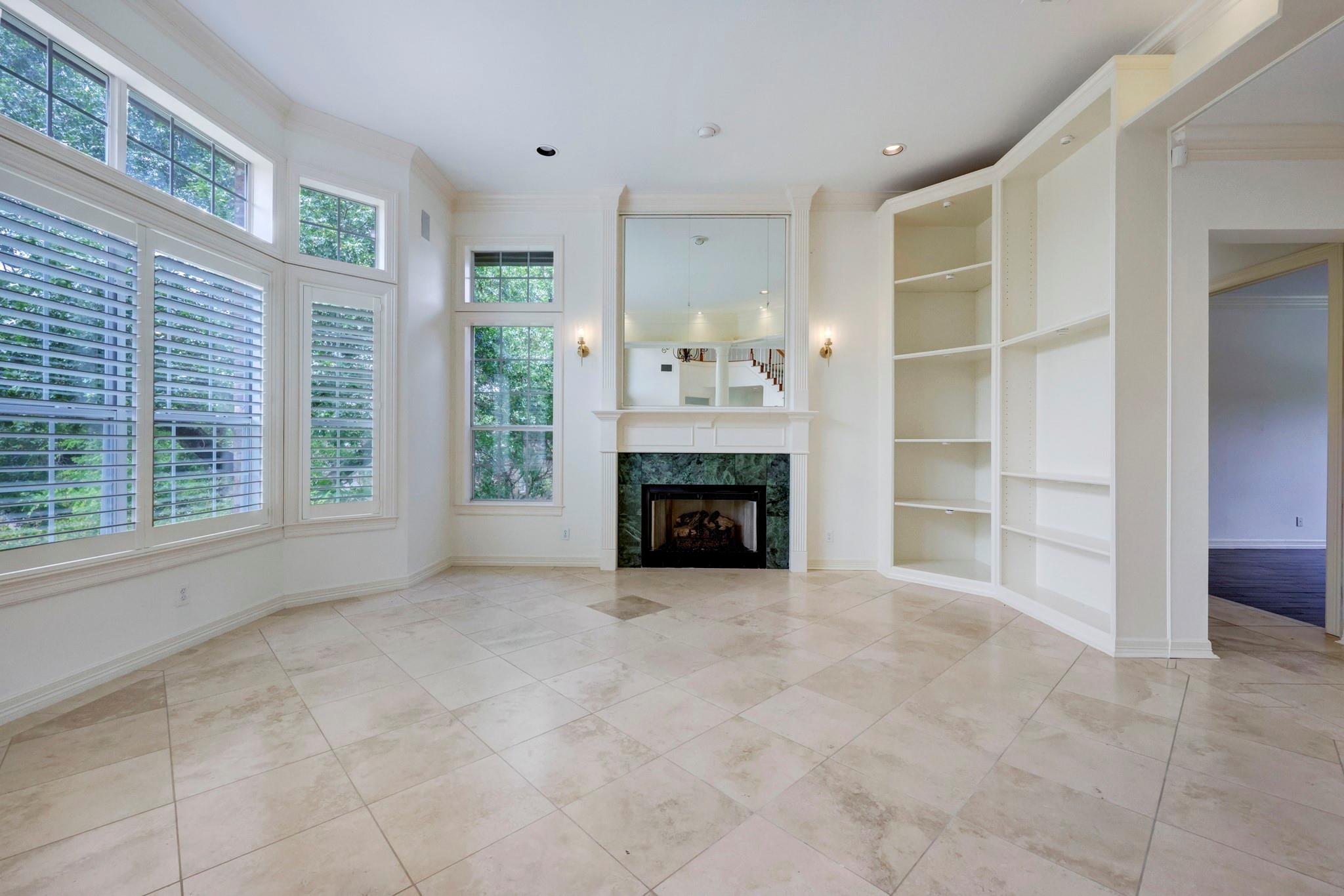 3105 Lacevine Ln Property Photo 5