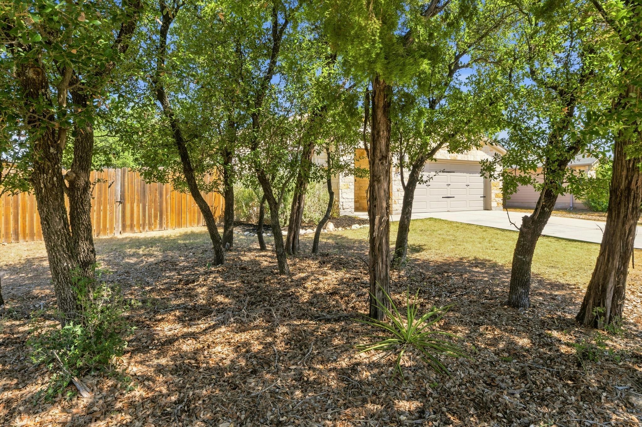 21720 Crystal Way Property Photo 2