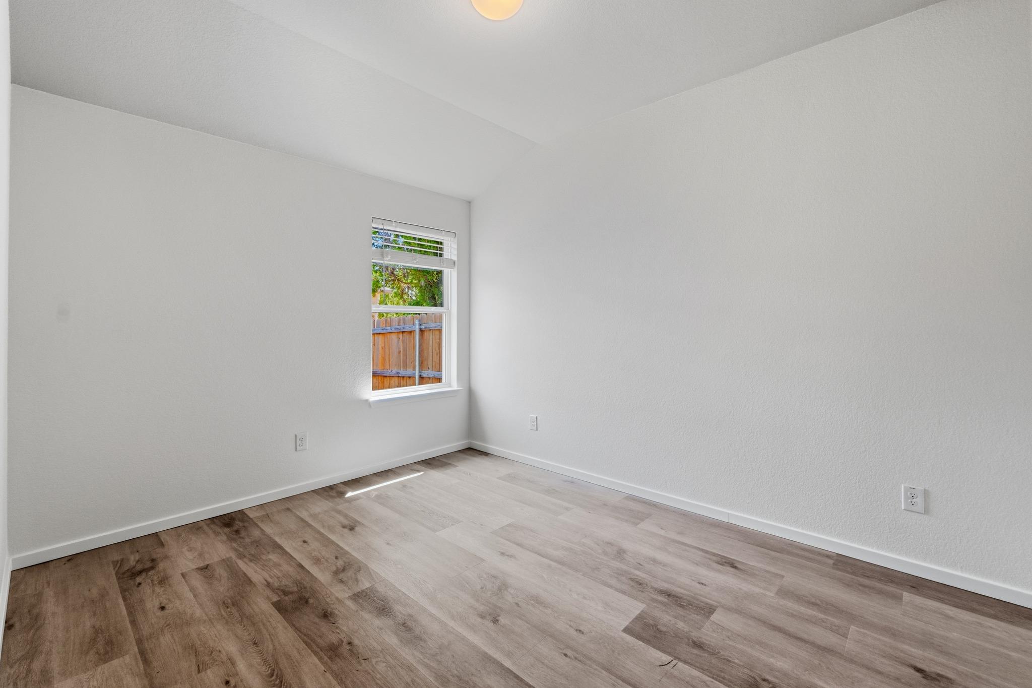 21720 Crystal Way Property Photo 27