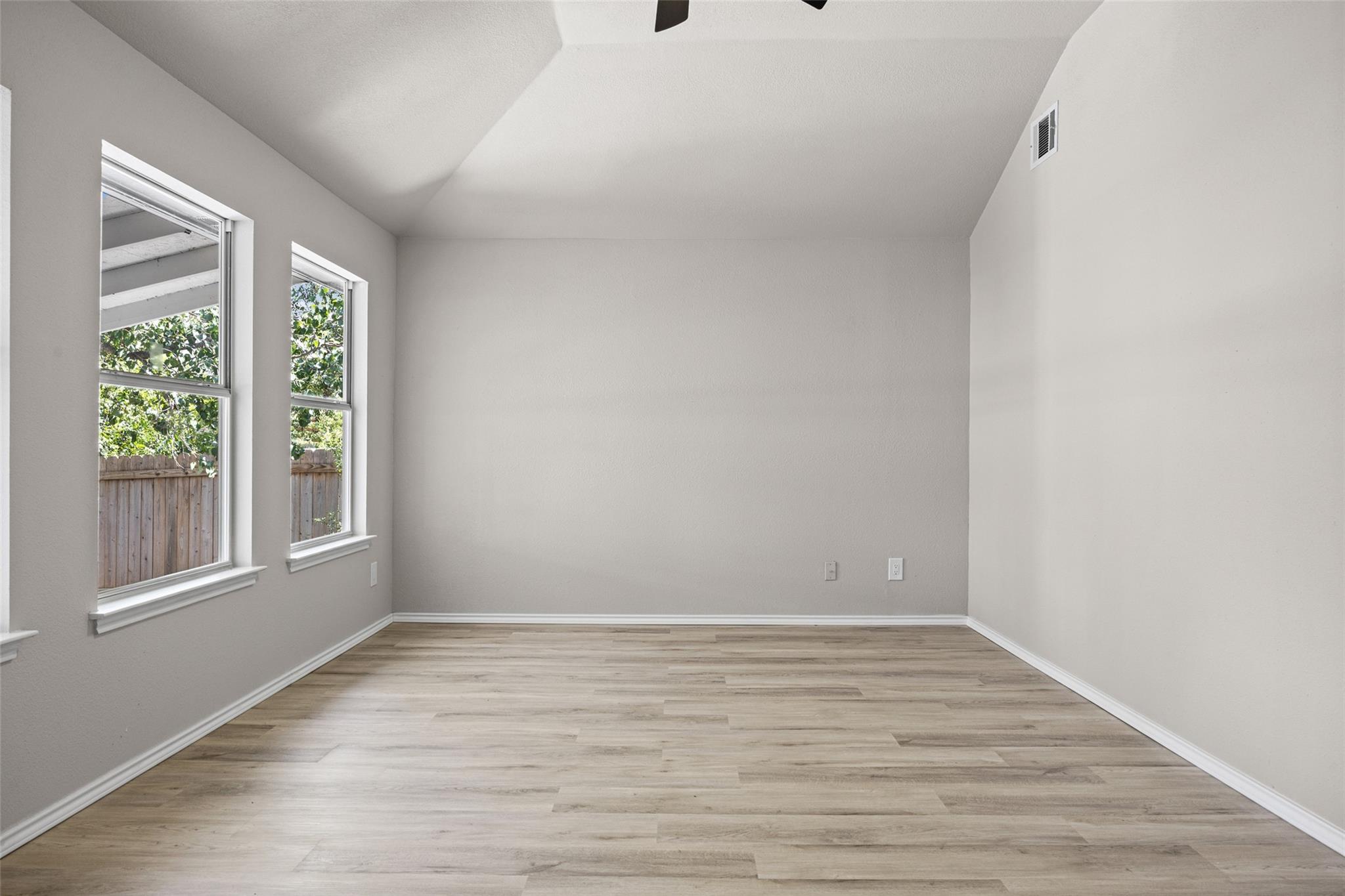 1709 Southeastern Trl Property Photo 10
