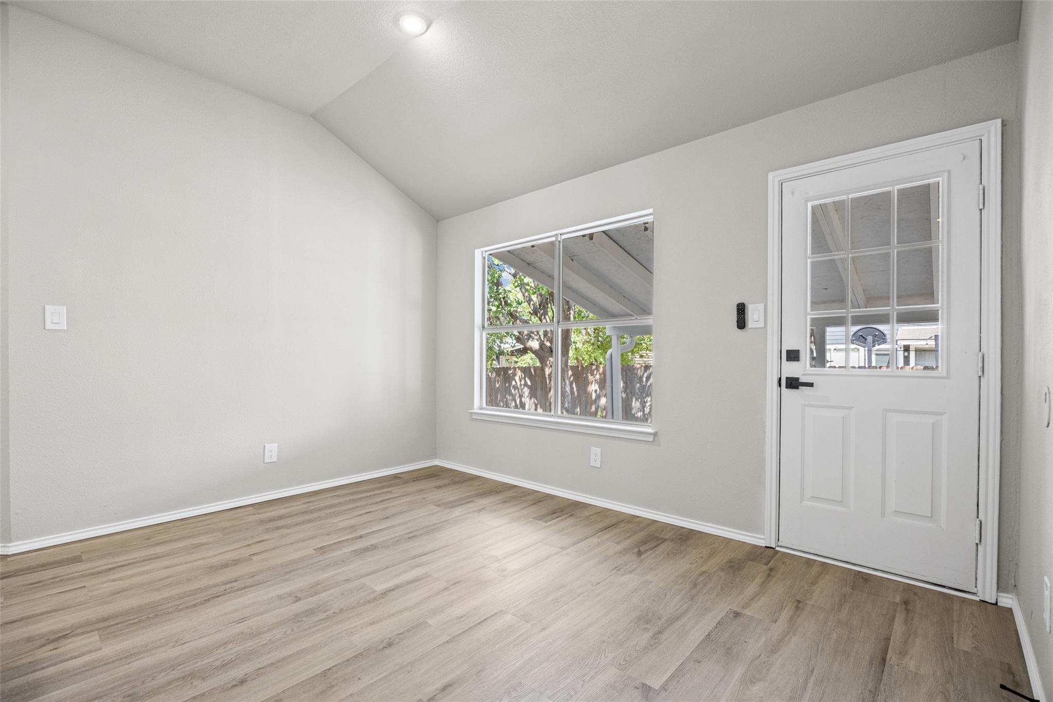 1709 Southeastern Trl Property Photo 12