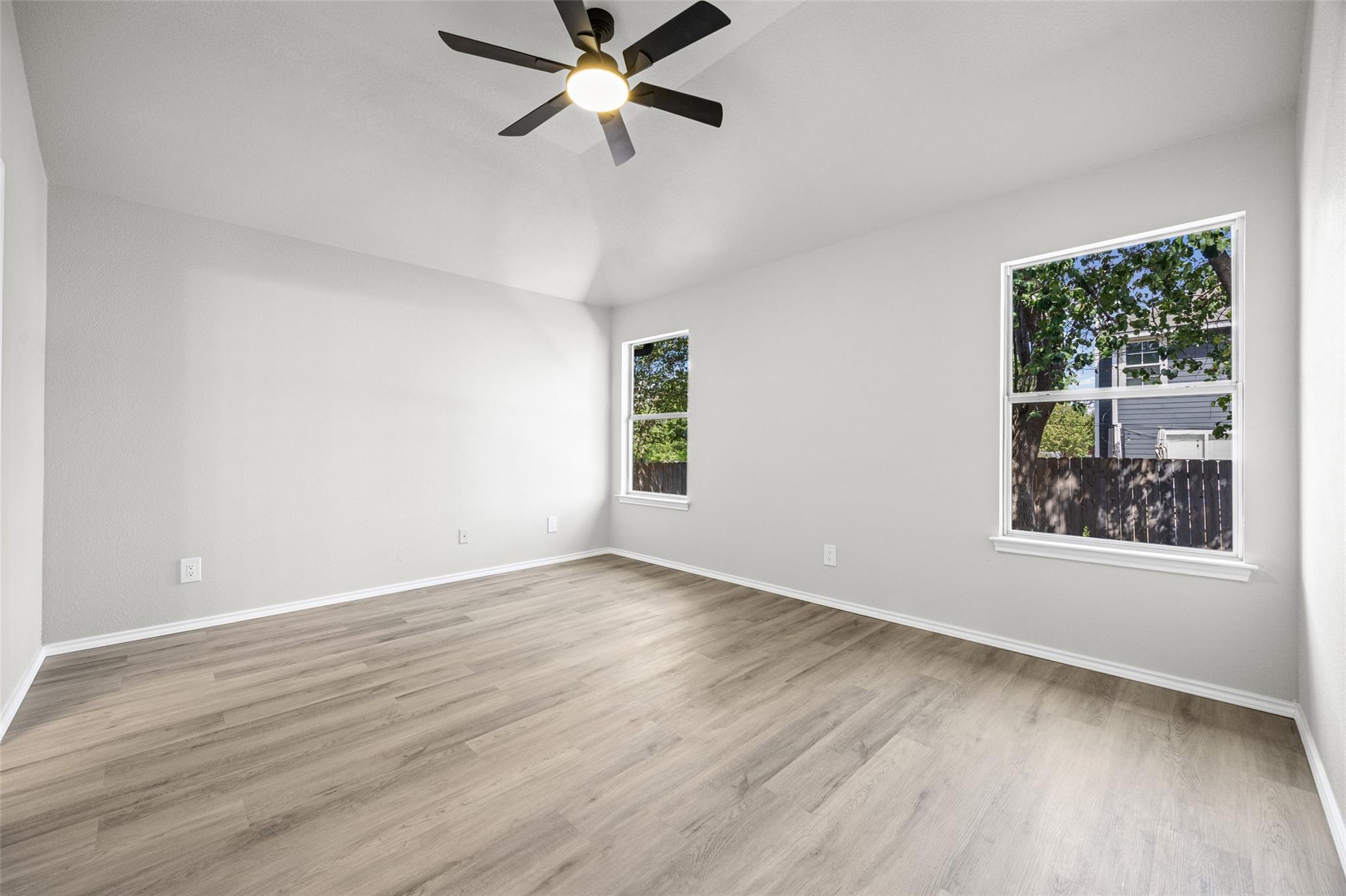 1709 Southeastern Trl Property Photo 14