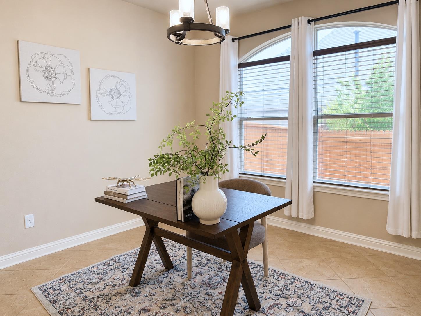 2934 Magellan Way Property Photo 4