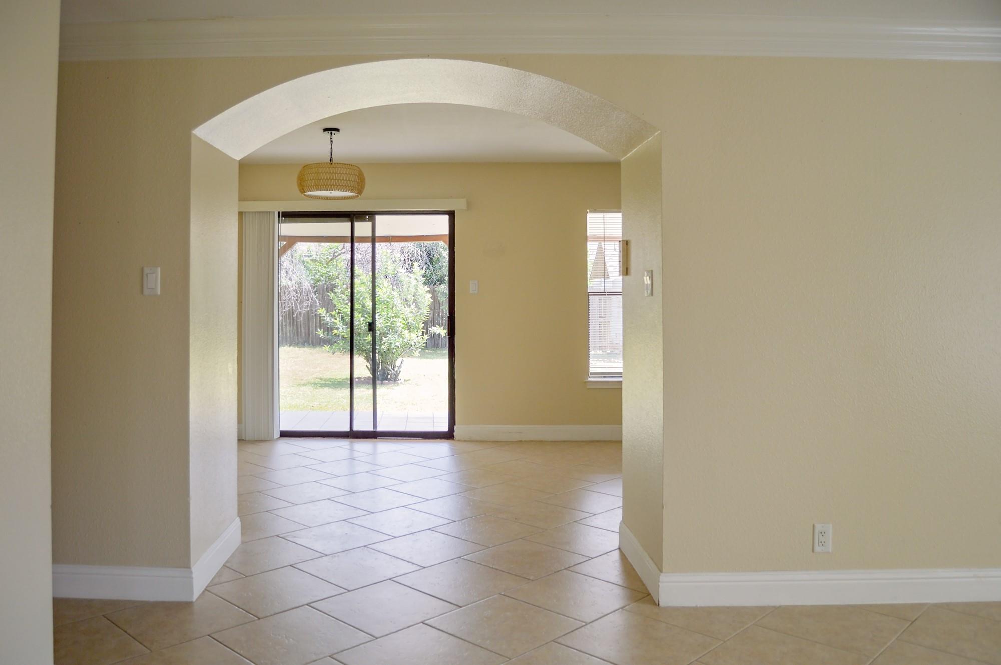 2909 Donnell Dr Property Photo 5