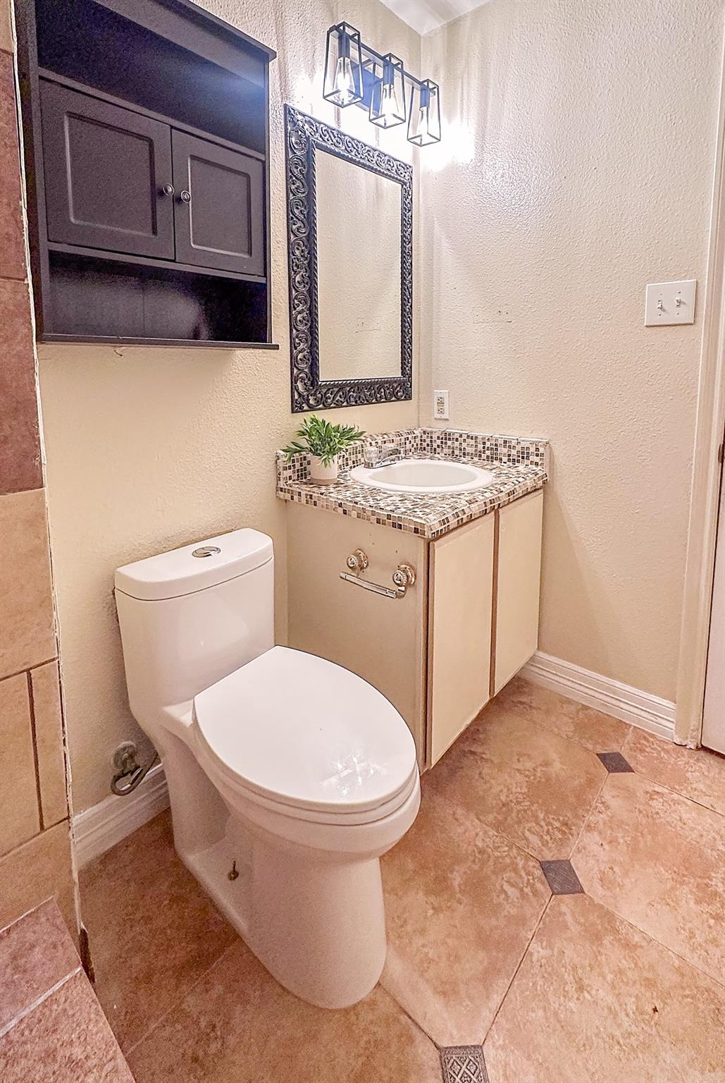 2909 Donnell Dr Property Photo 9