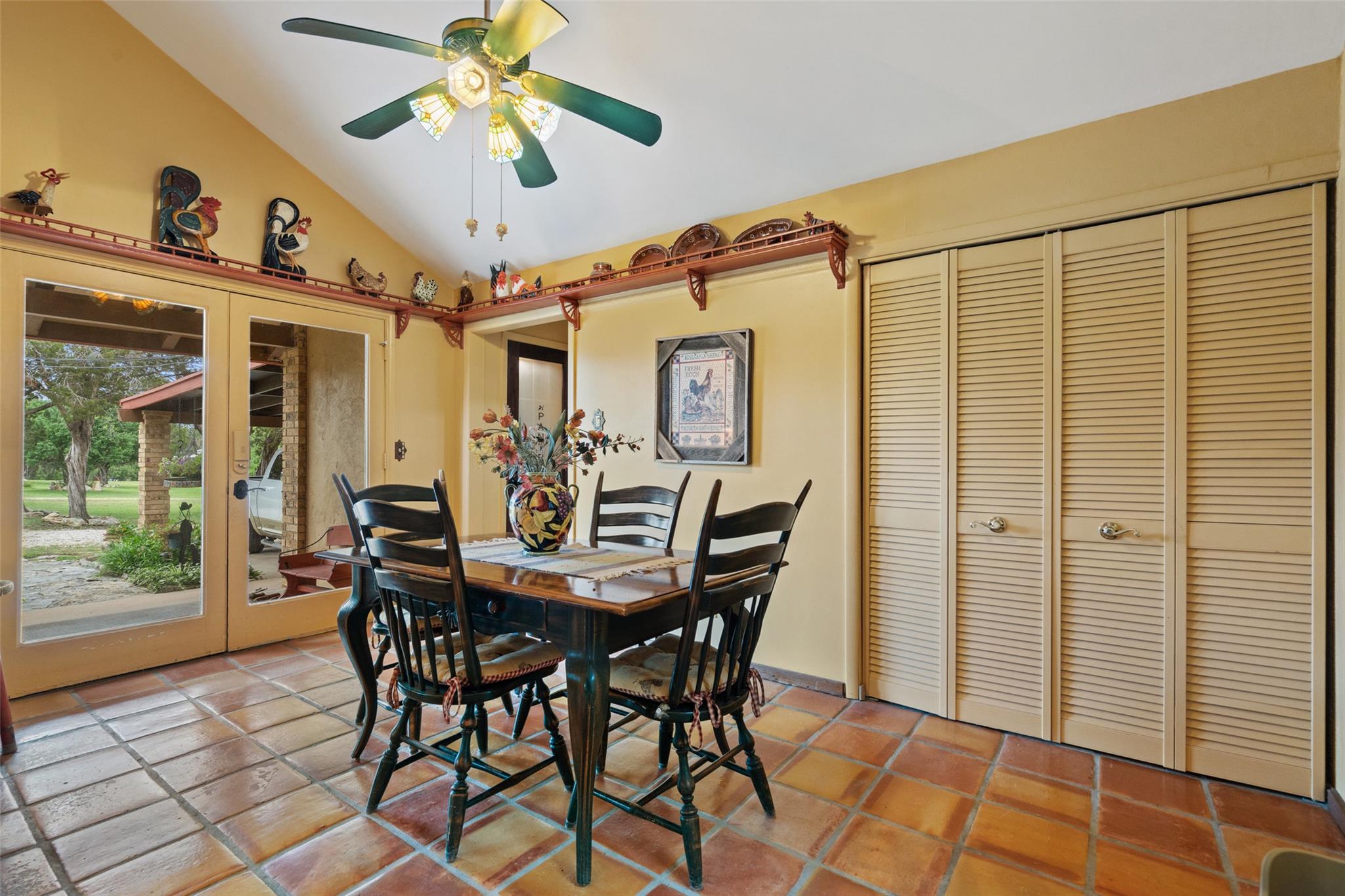 23200 Fulkes Rd Property Photo 7