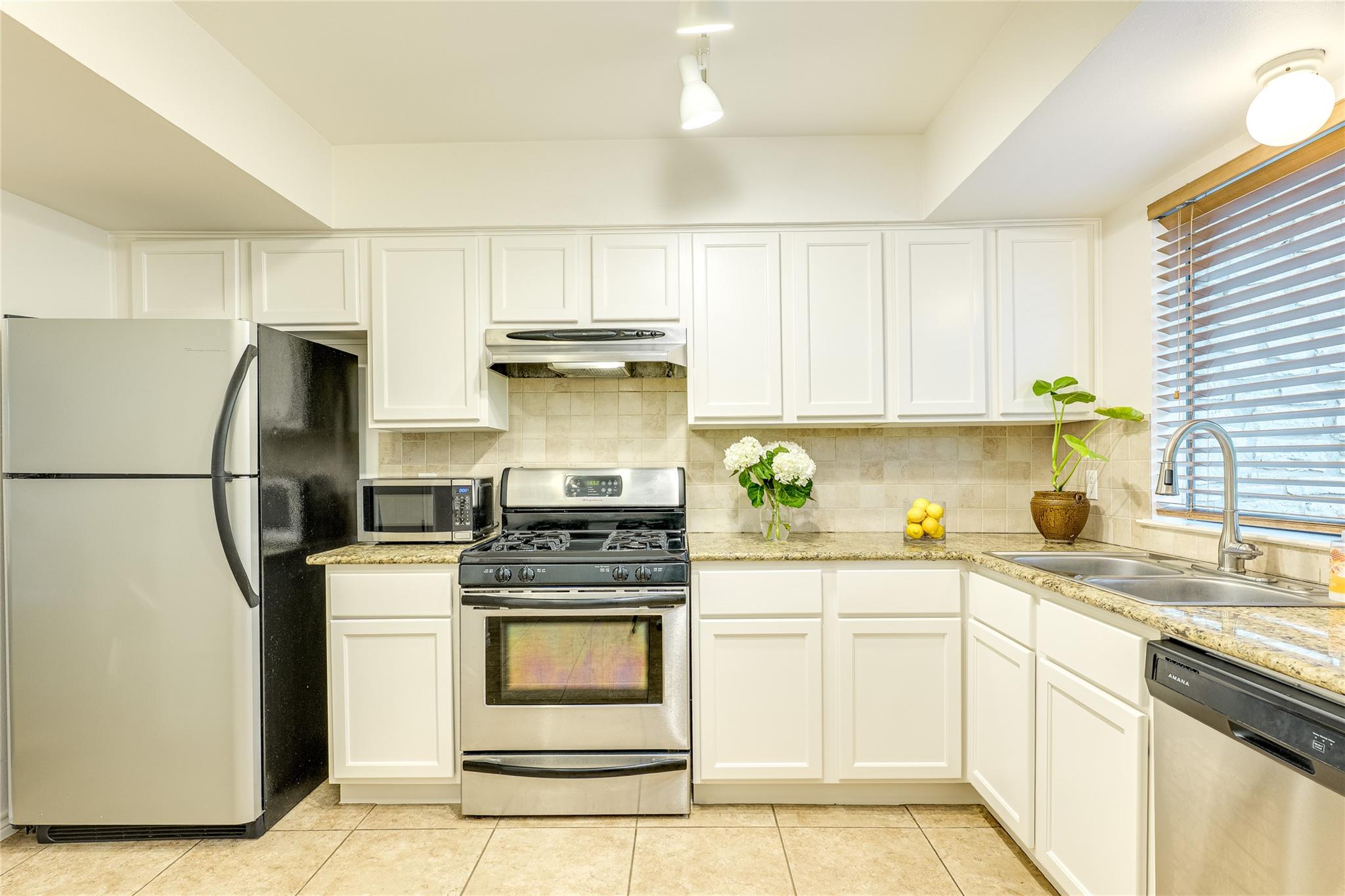 2500 Enfield Rd #9 Property Photo 14