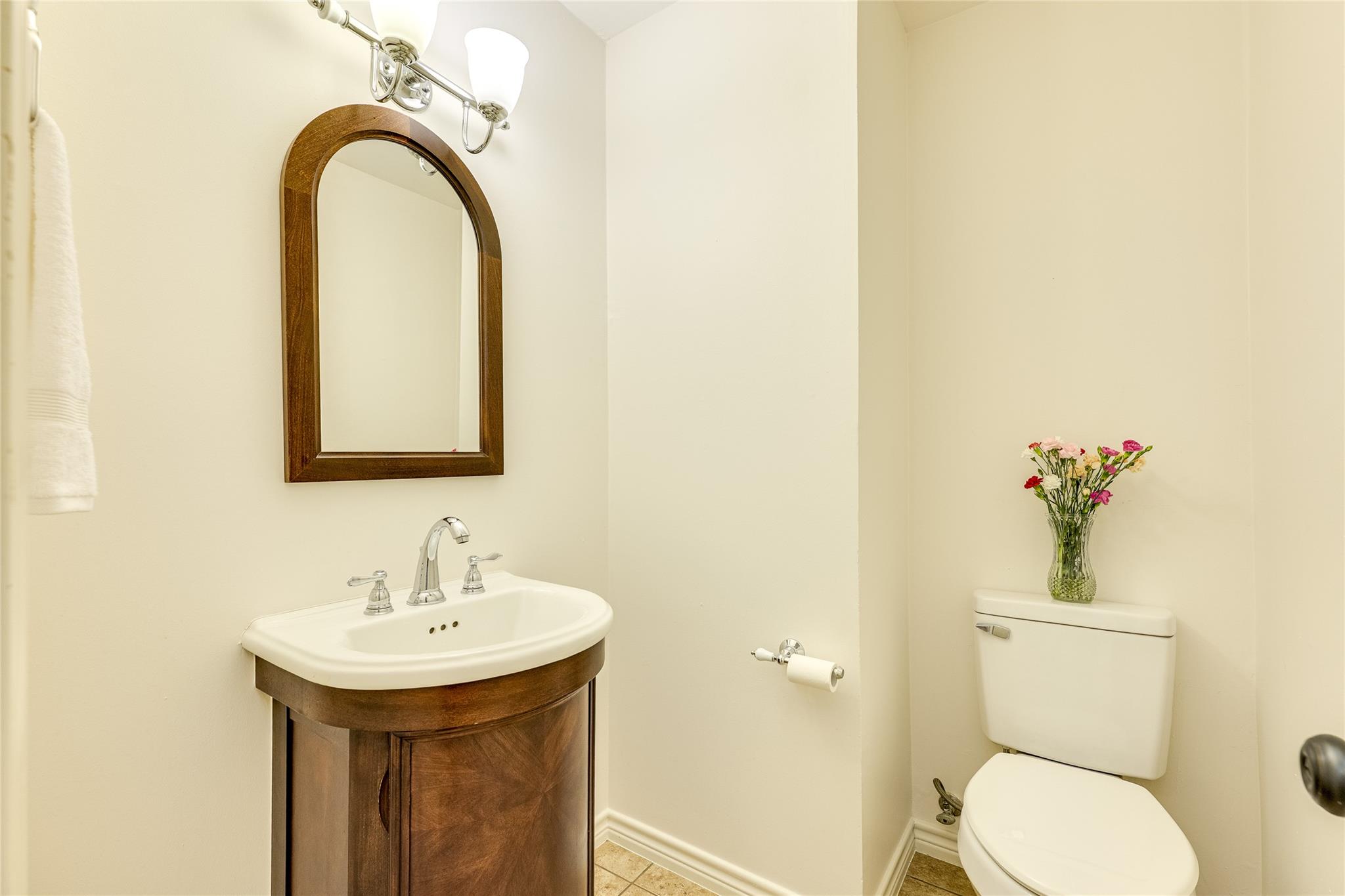 2500 Enfield Rd #9 Property Photo 17