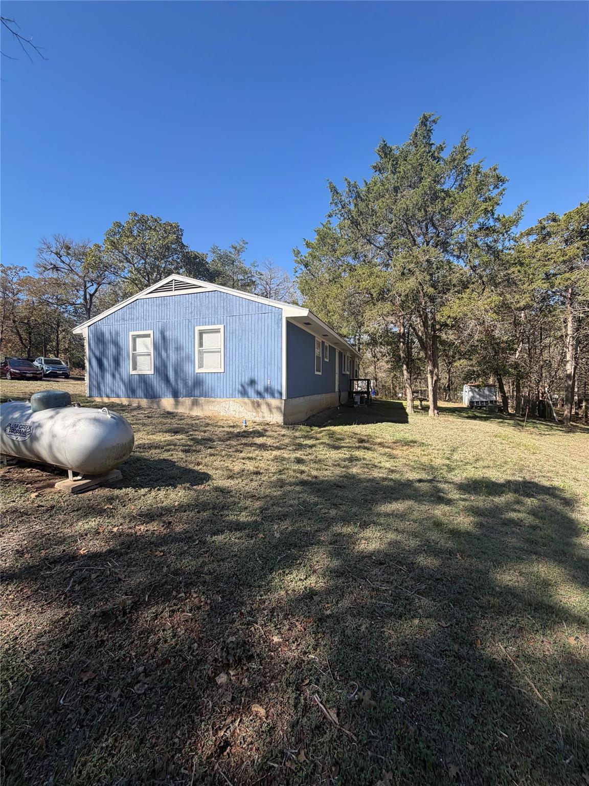 214 The Forest Rd Property Photo 2