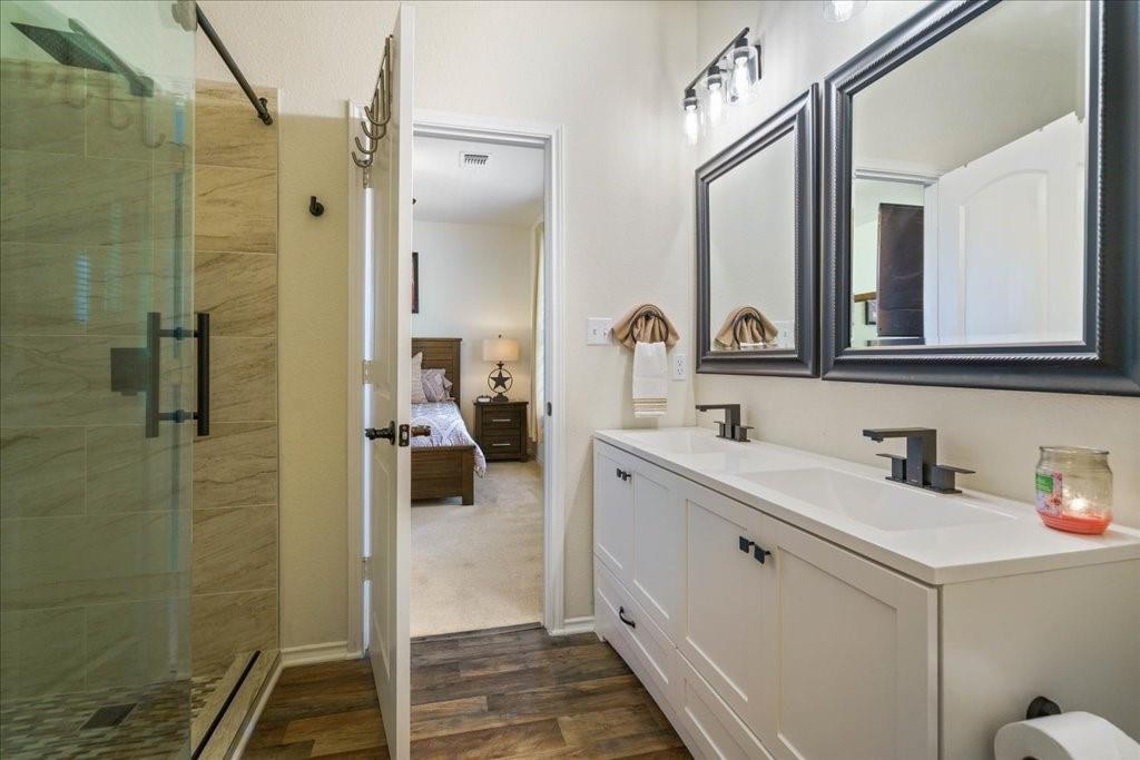 2208 Cliffbrake Way Property Photo 2