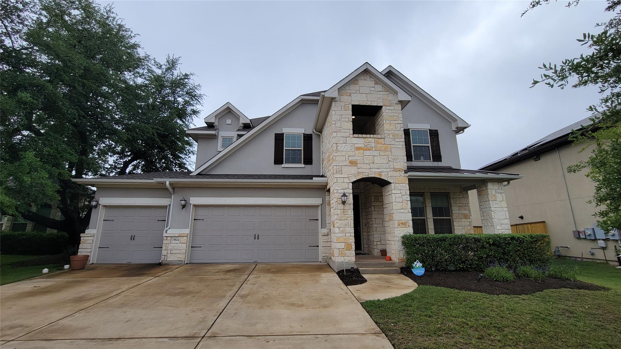 15824 Cinca Terra Dr Property Photo 1