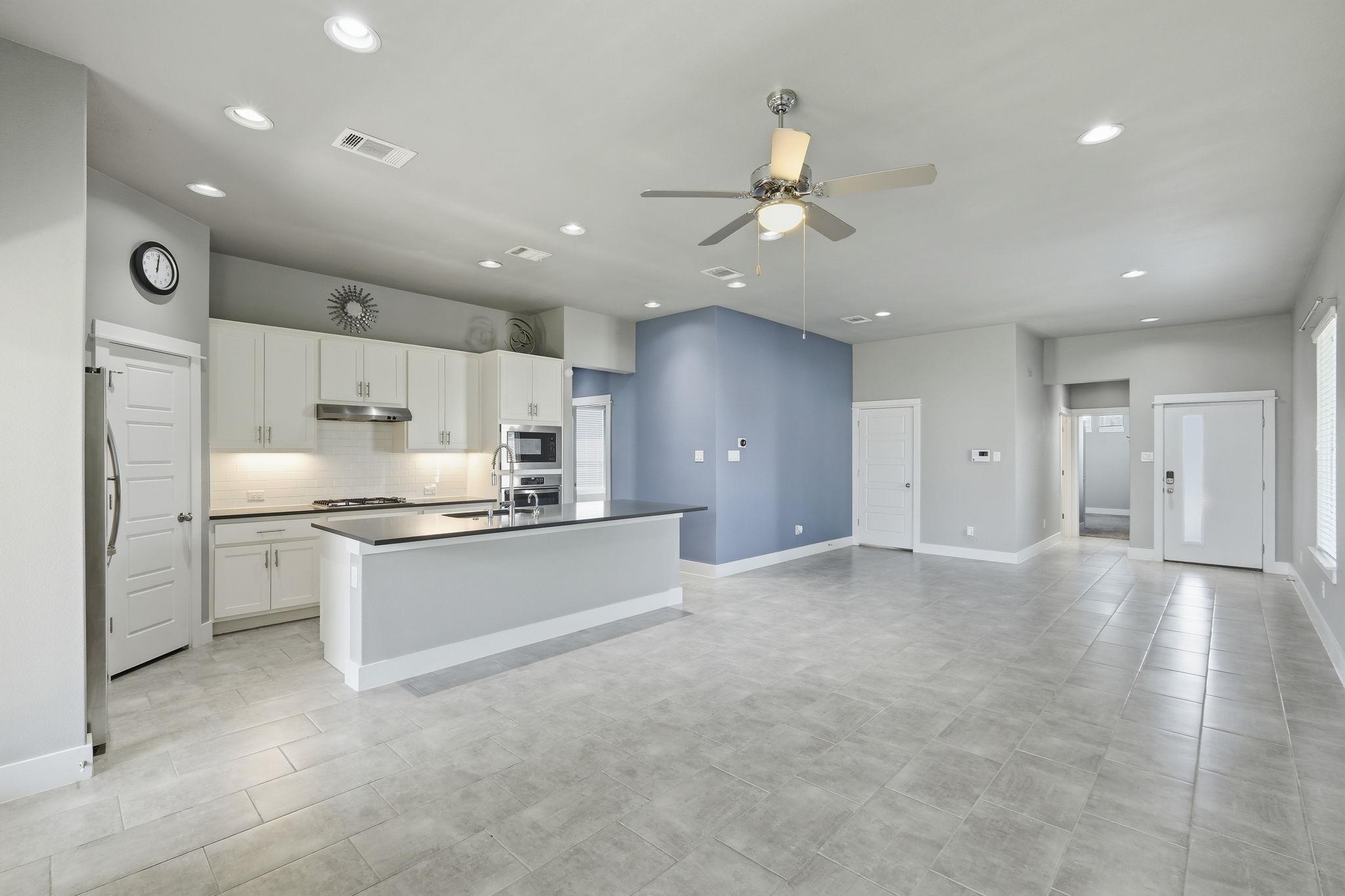13701 Ronald W Reagan Blvd #29 Property Photo 5