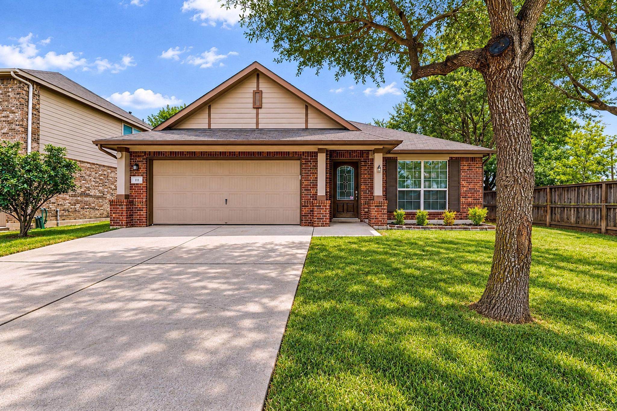 111 Sandstone Trl Property Photo 1