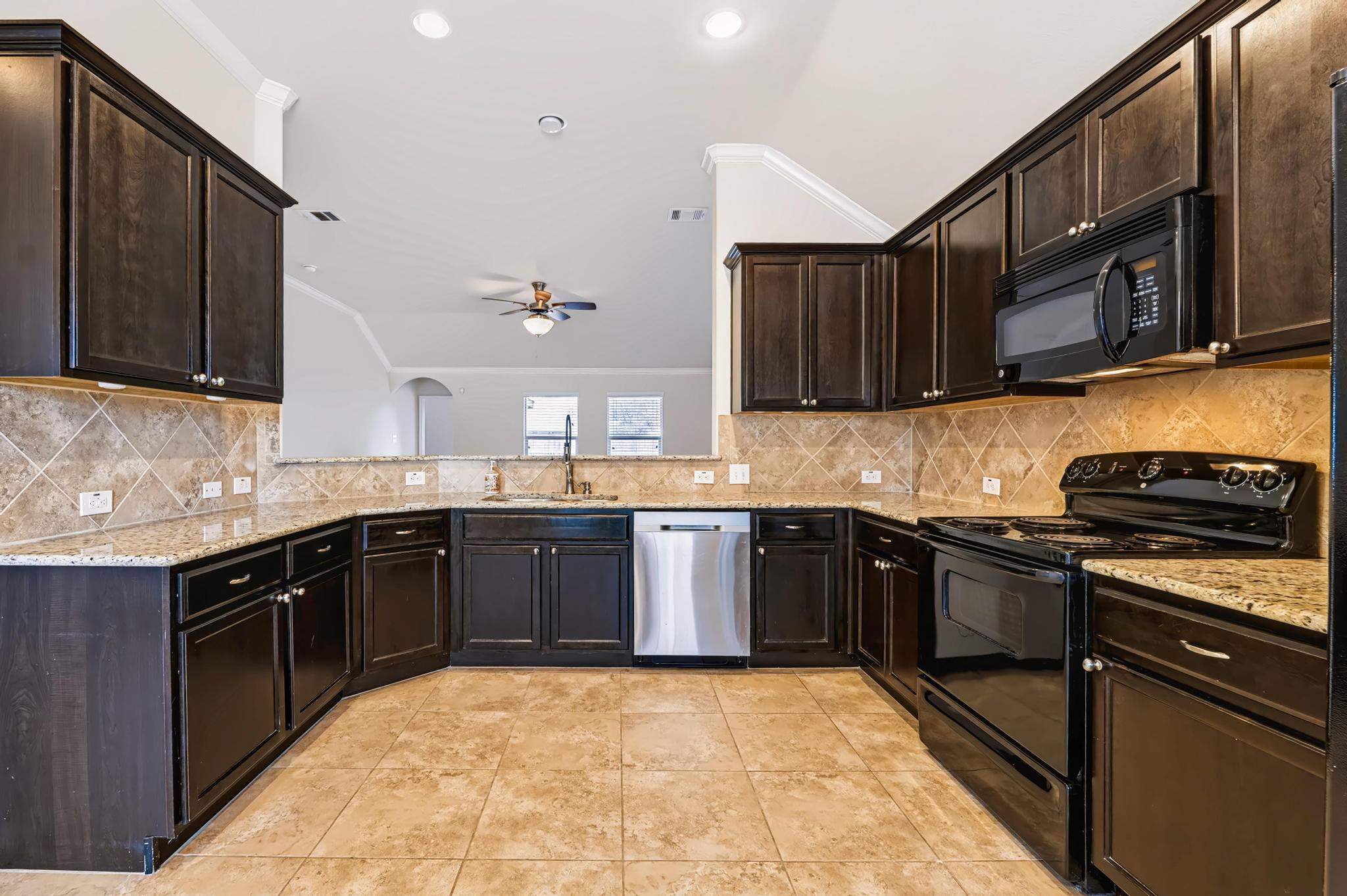 111 Sandstone Trl Property Photo 4