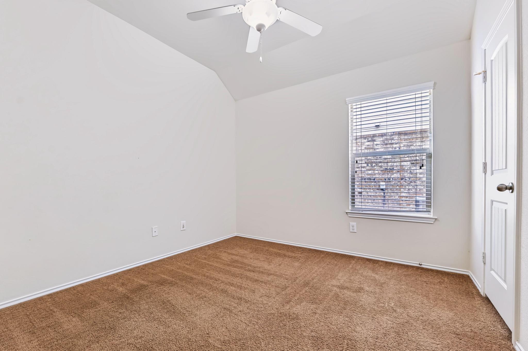 111 Sandstone Trl Property Photo 16