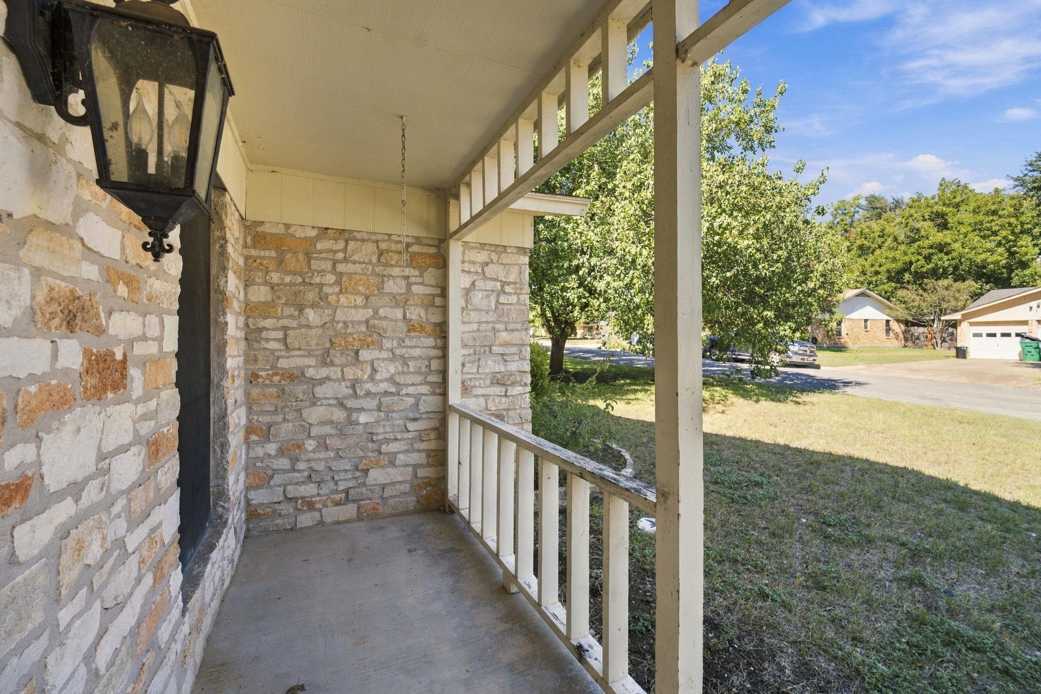 2105 Mildred Dr Property Photo 5