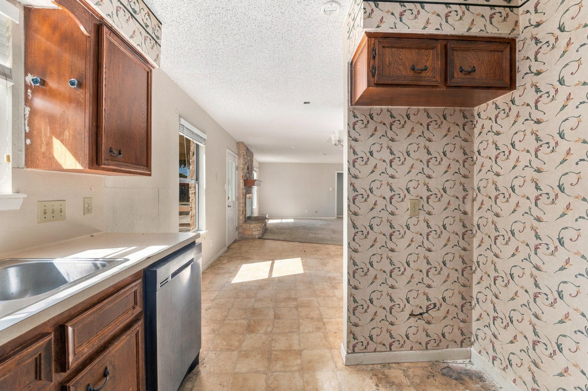 2105 Mildred Dr Property Photo 11