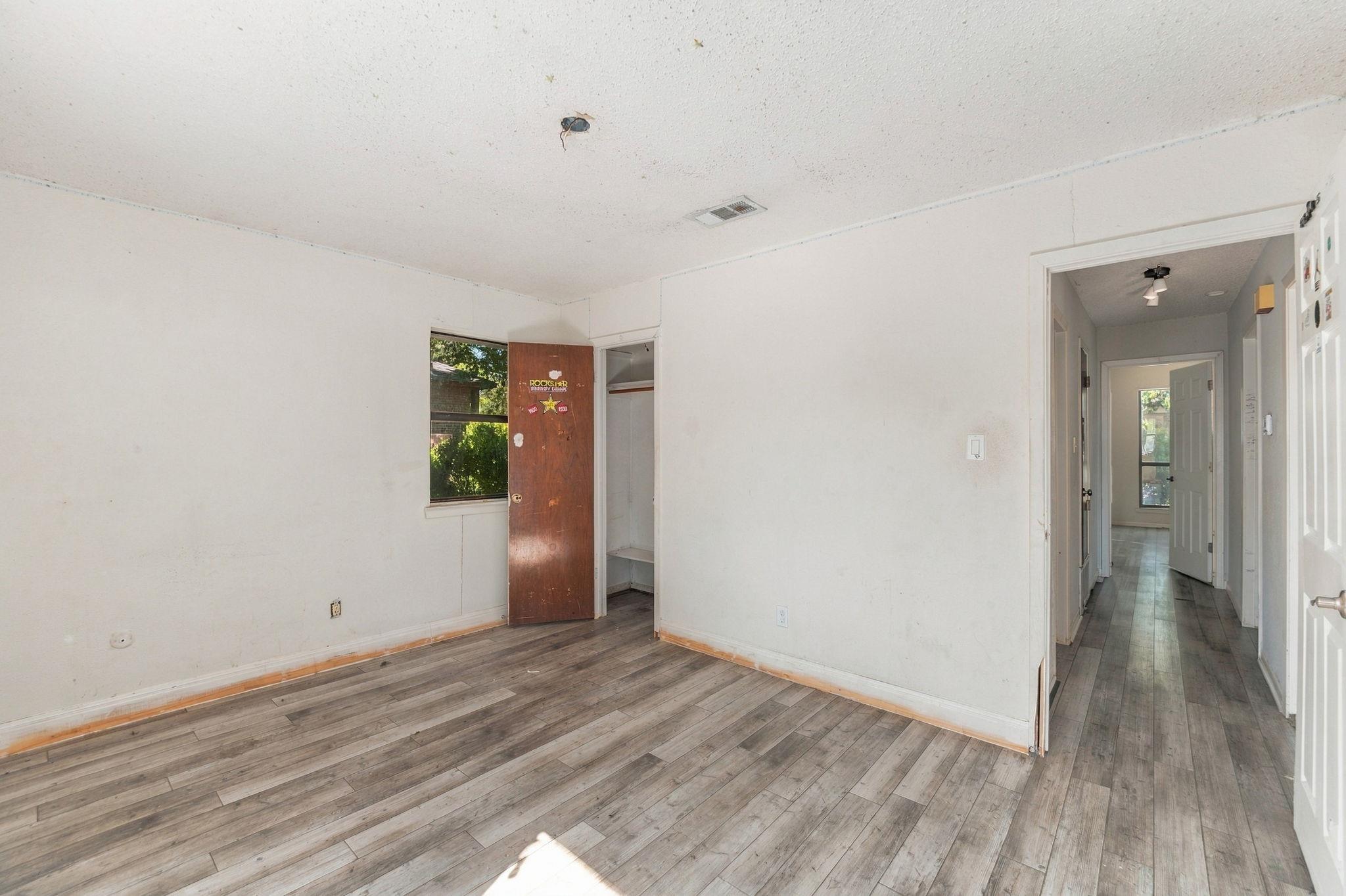 2105 Mildred Dr Property Photo 16