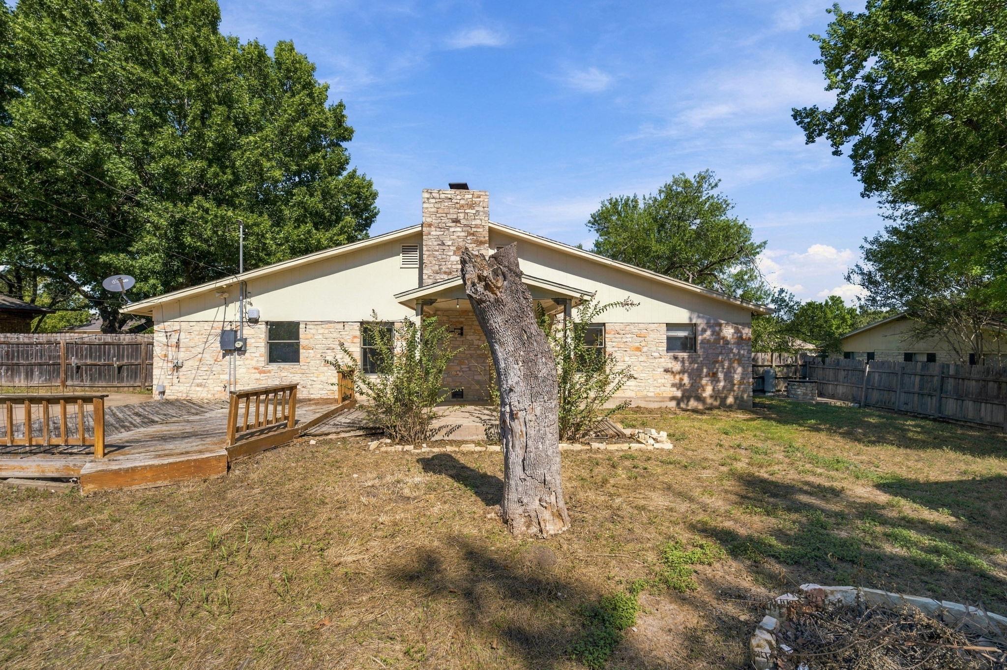 2105 Mildred Dr Property Photo 24