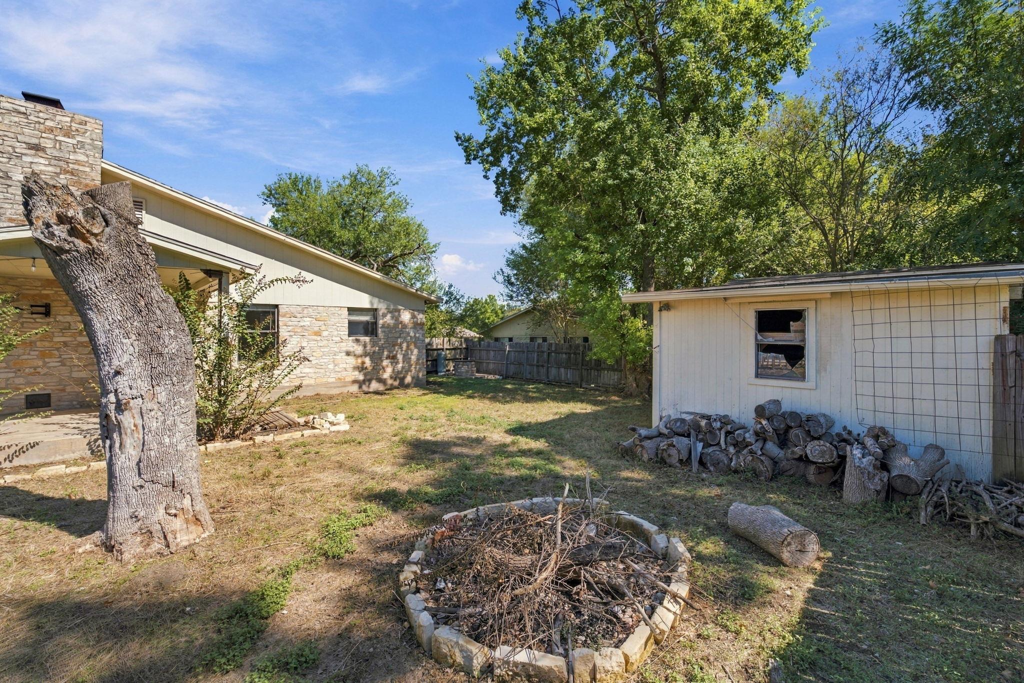 2105 Mildred Dr Property Photo 30