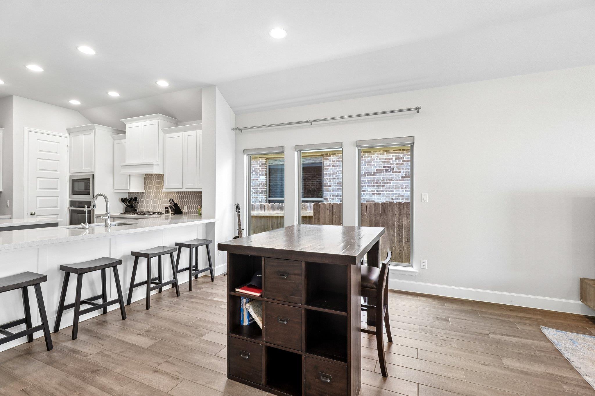 112 Chinaberry Bnd Property Photo 11