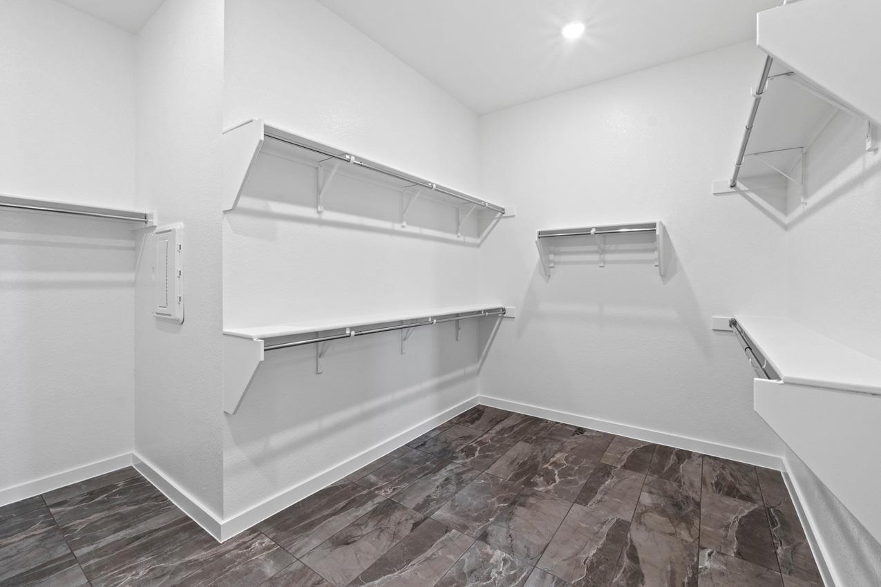 129 Las Posas Dr Property Photo 19