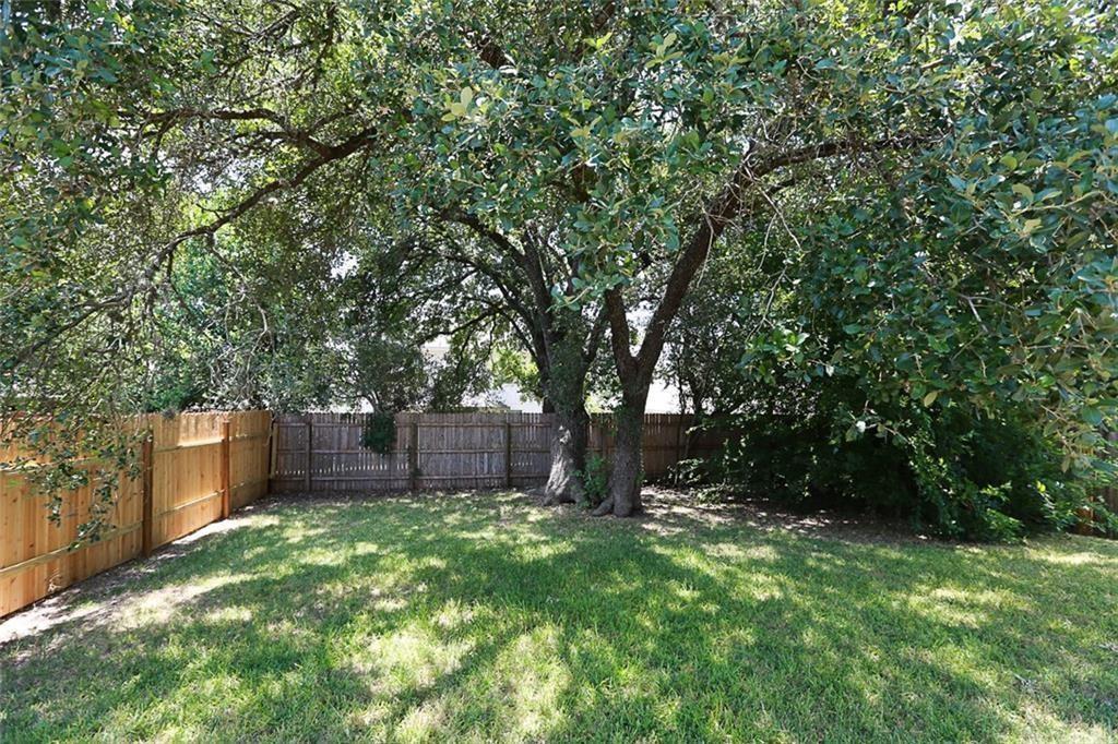 2107 Charlotte Estates Dr Property Photo 18