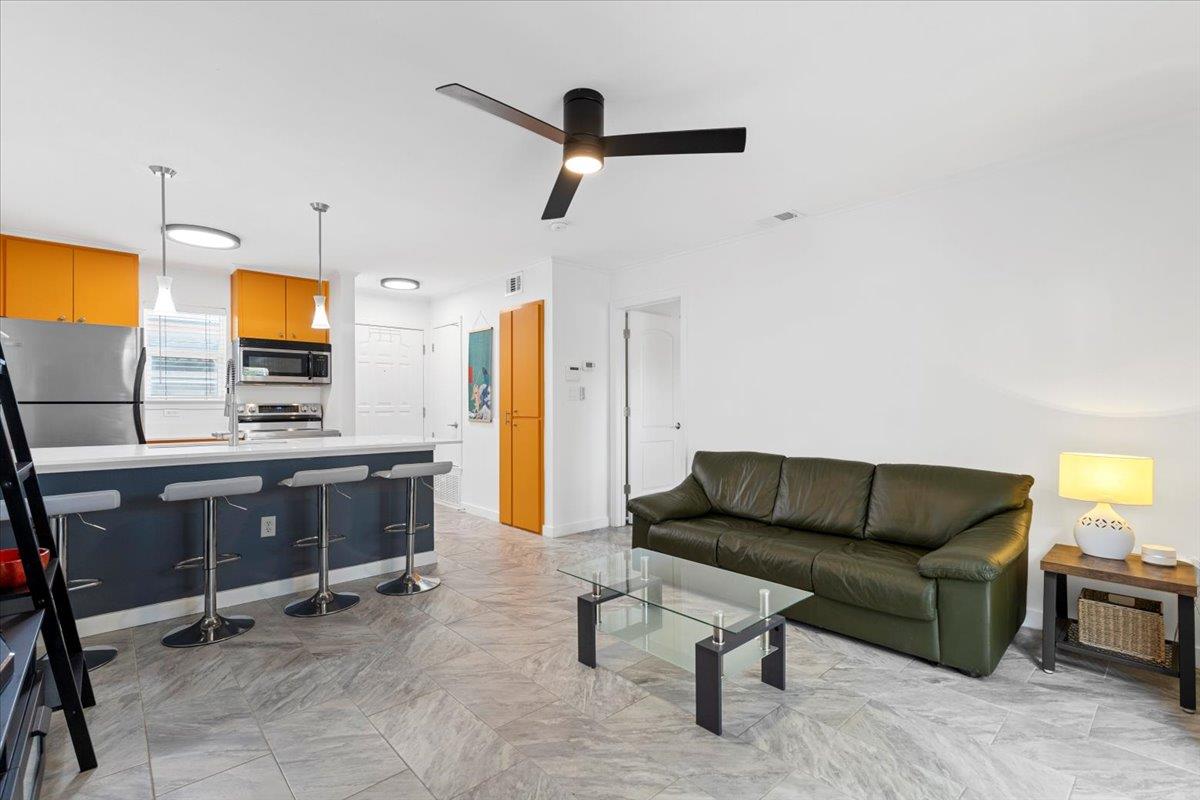 1422 Collier St #103 Property Photo 12