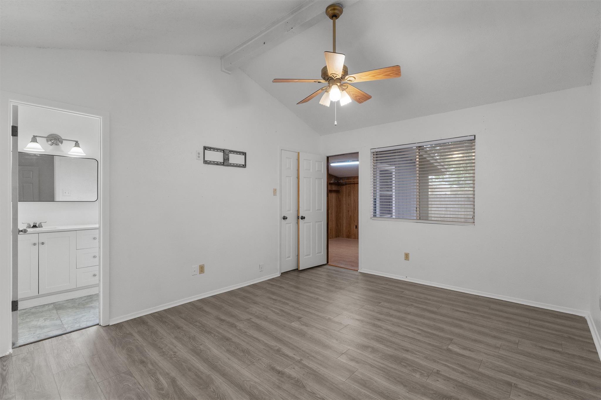 701 Riverwood Dr Property Photo 18