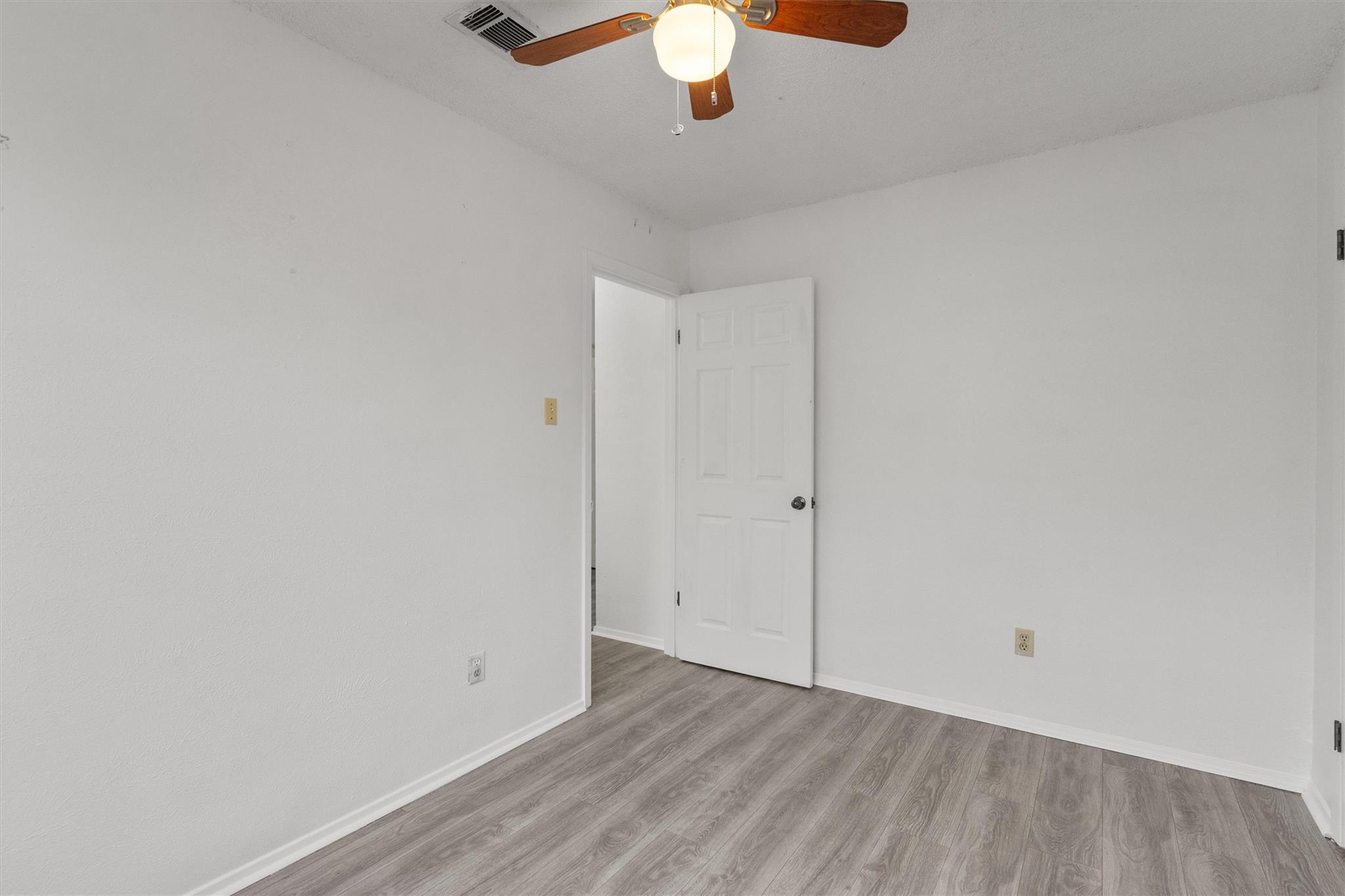 701 Riverwood Dr Property Photo 26