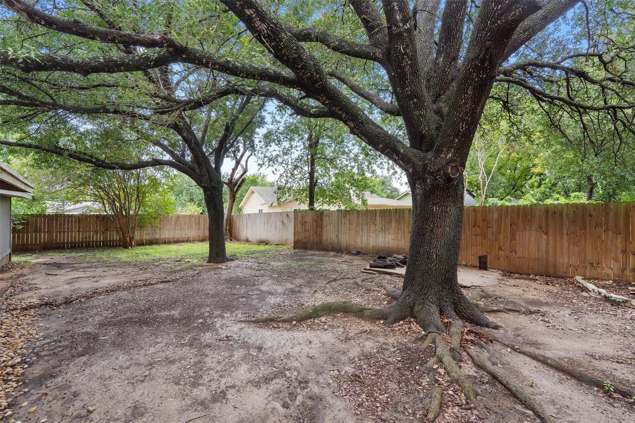 701 Riverwood Dr Property Photo 33