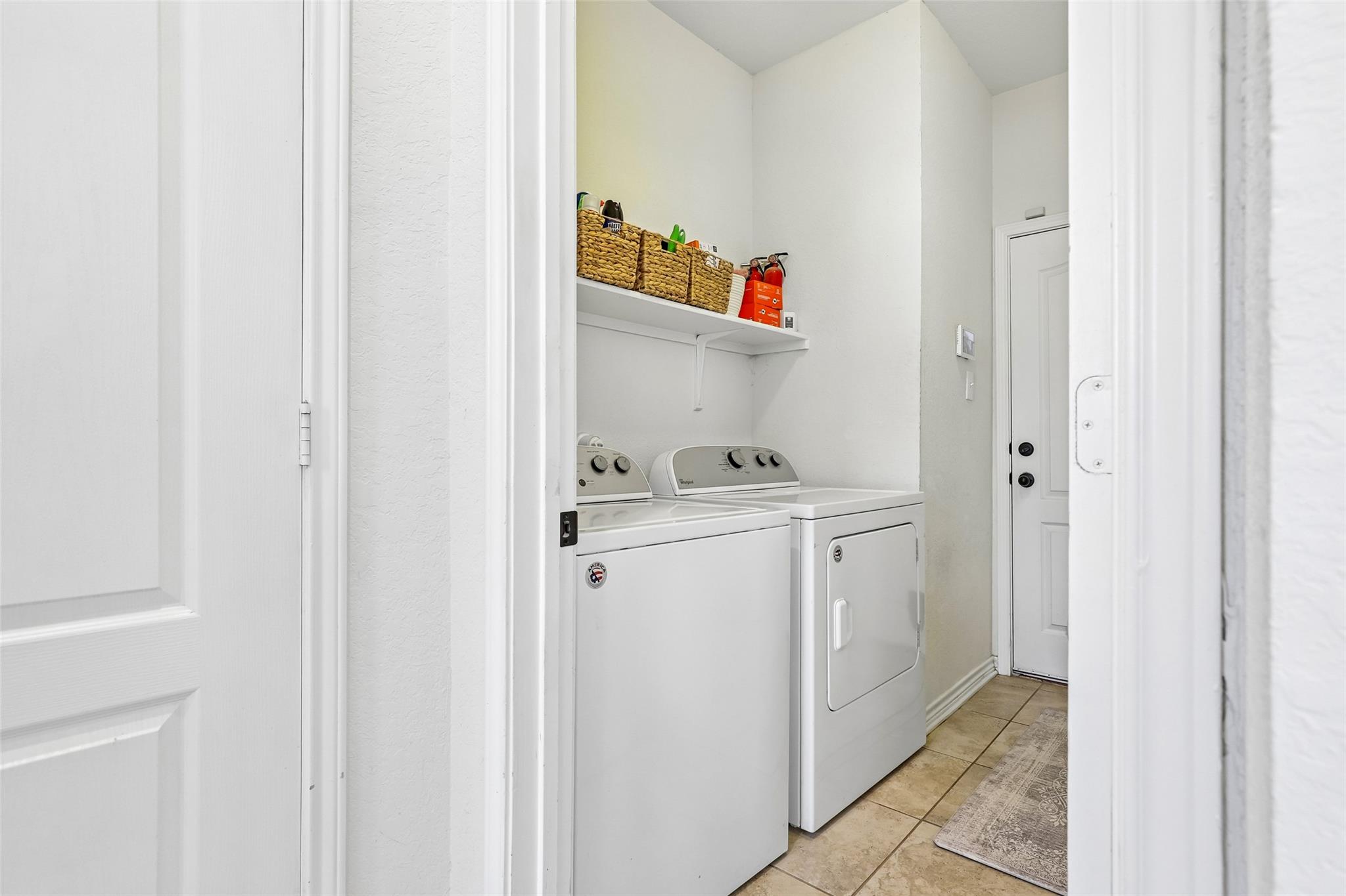 1908557 Property Photo 33