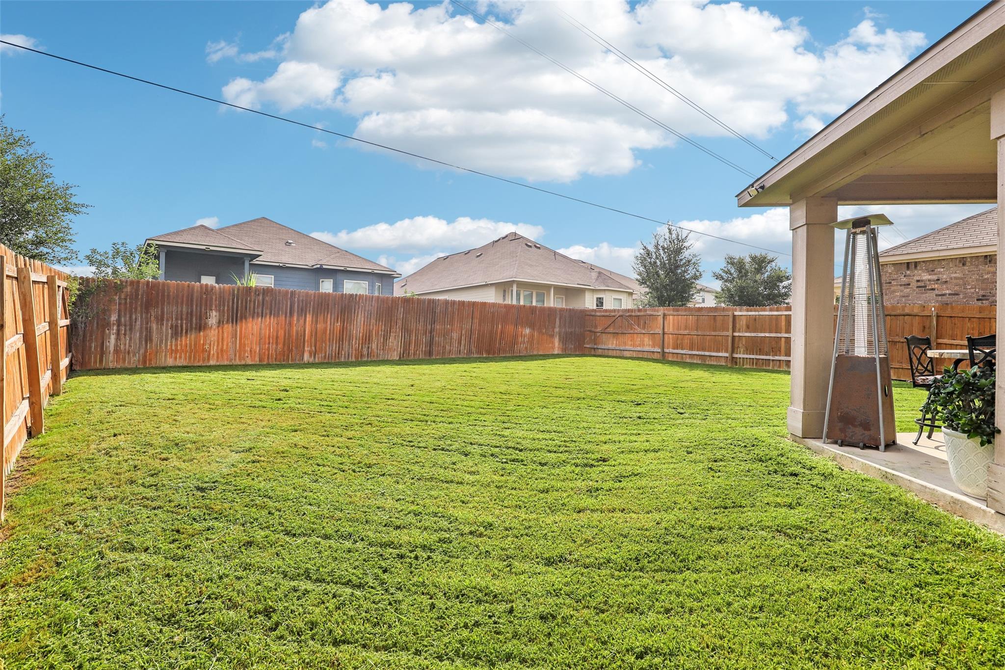 1908557 Property Photo 36