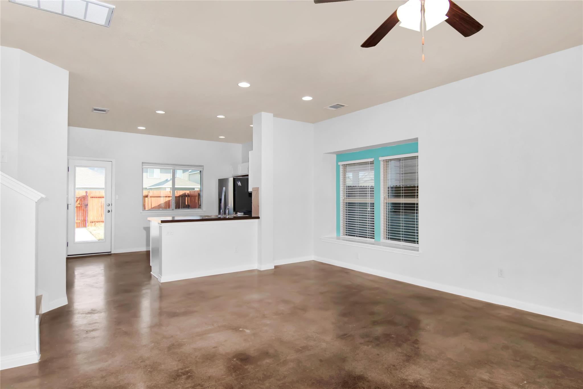 4521 Inicio Ln Property Photo 12