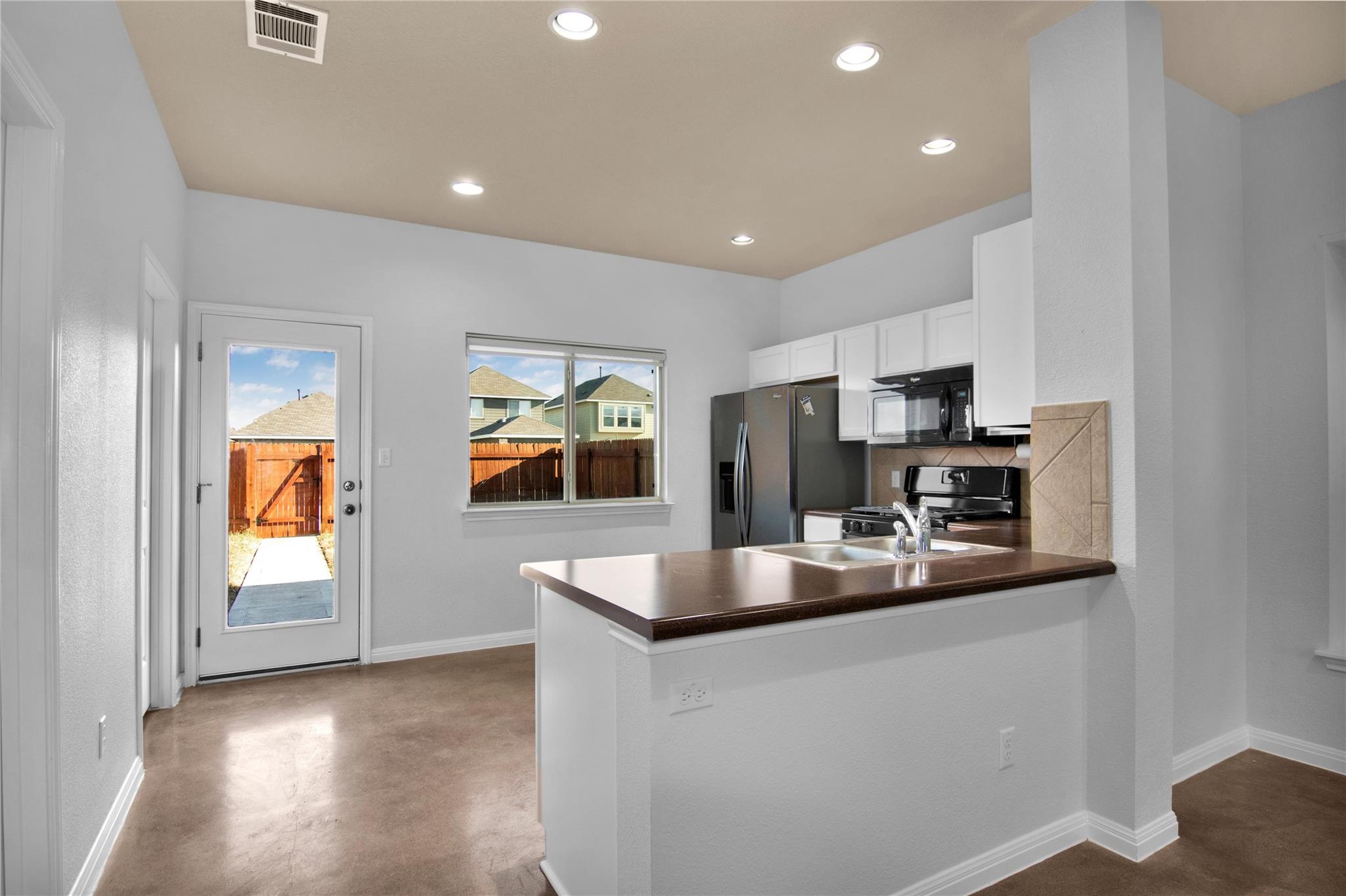 4521 Inicio Ln Property Photo 14