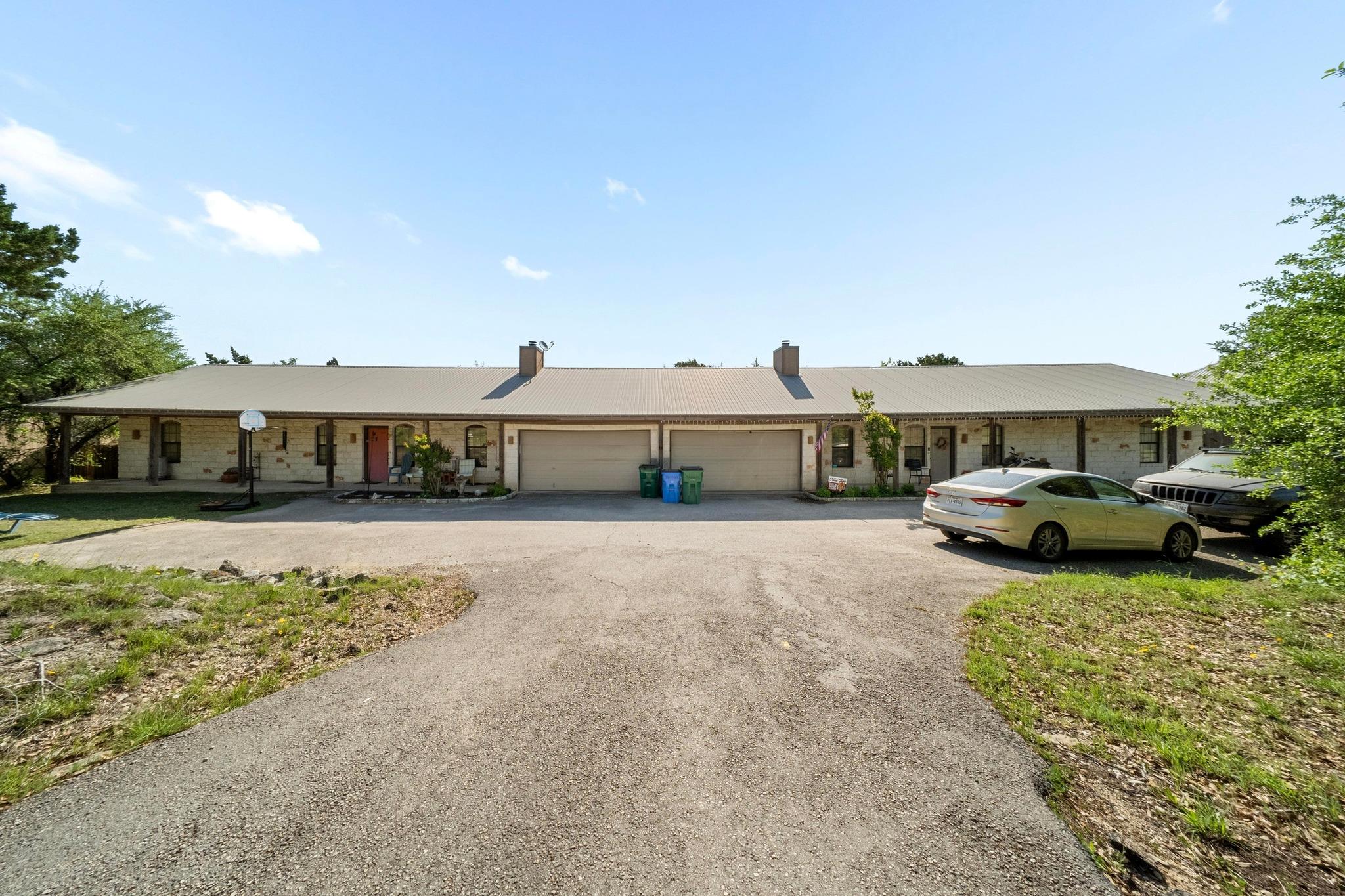 201 Loving Trl Property Photo 1