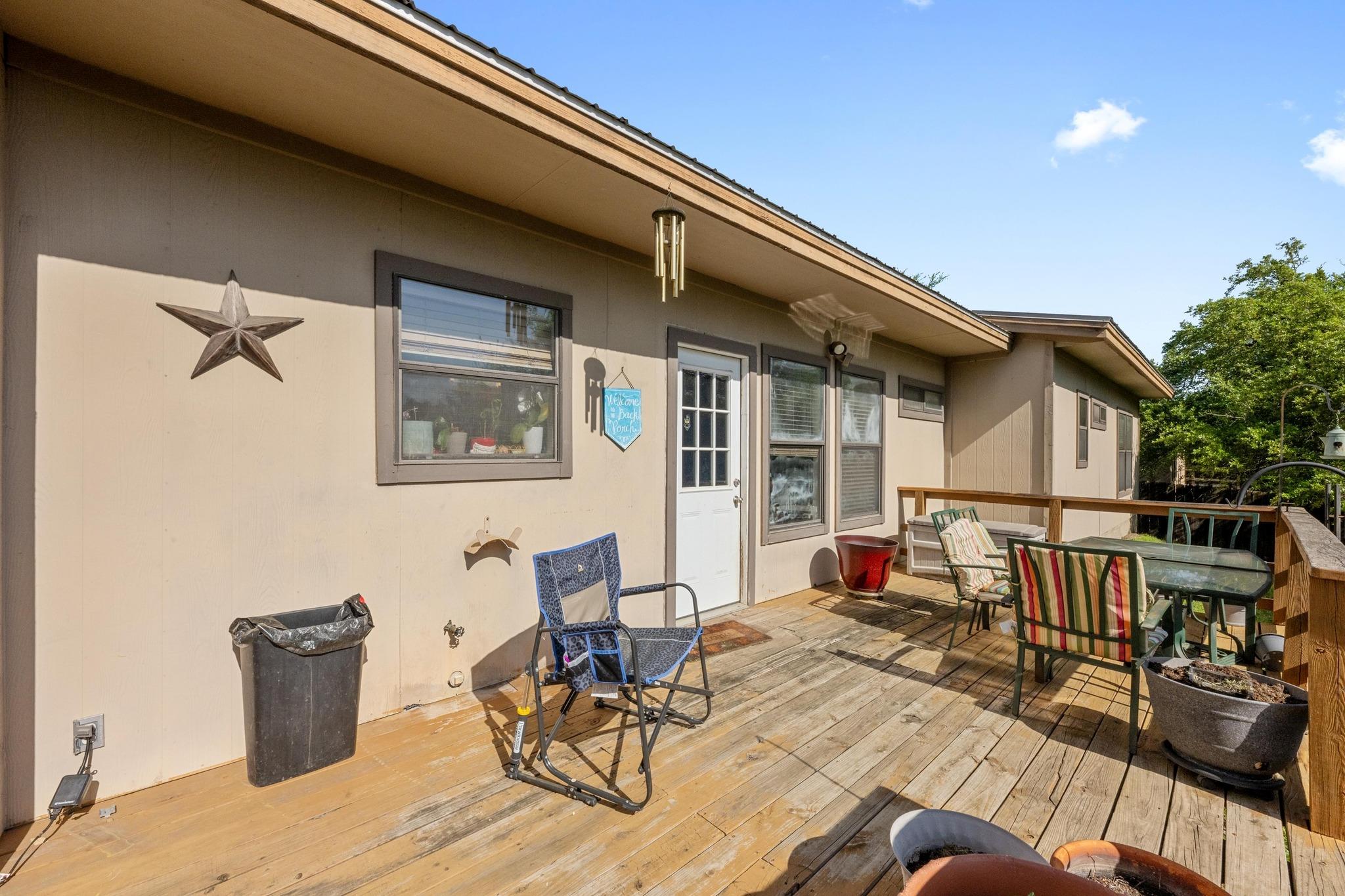 201 Loving Trl Property Photo 22