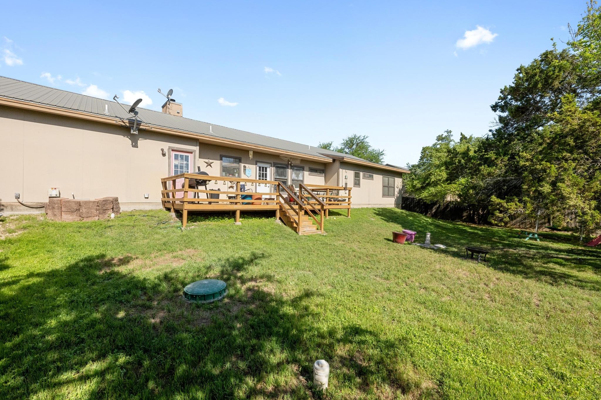 201 Loving Trl Property Photo 24