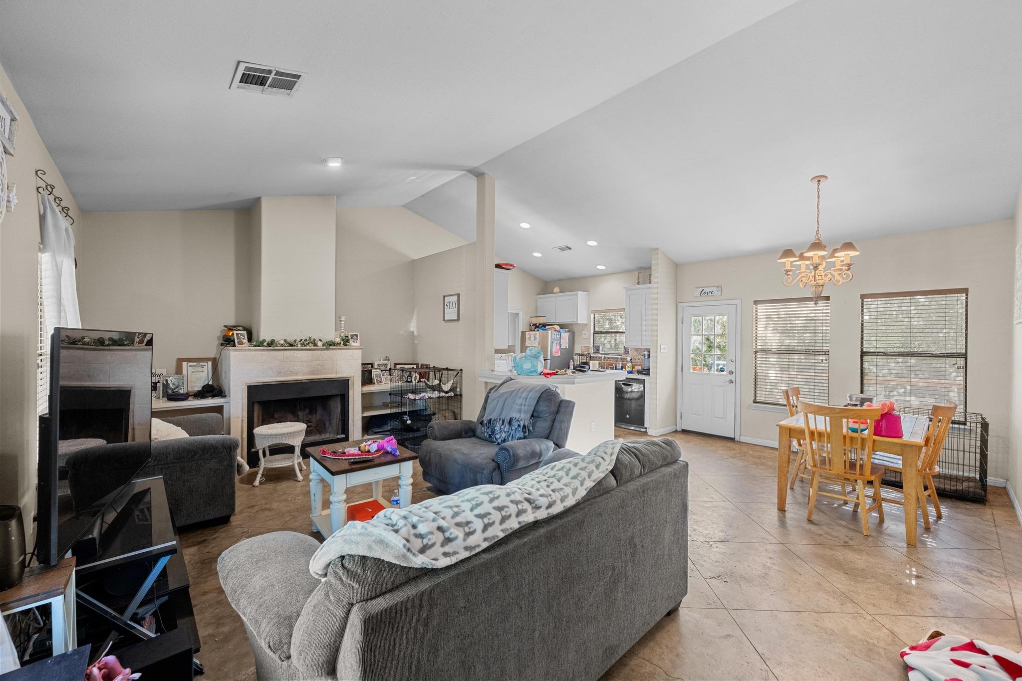 201 Loving Trl Property Photo 31