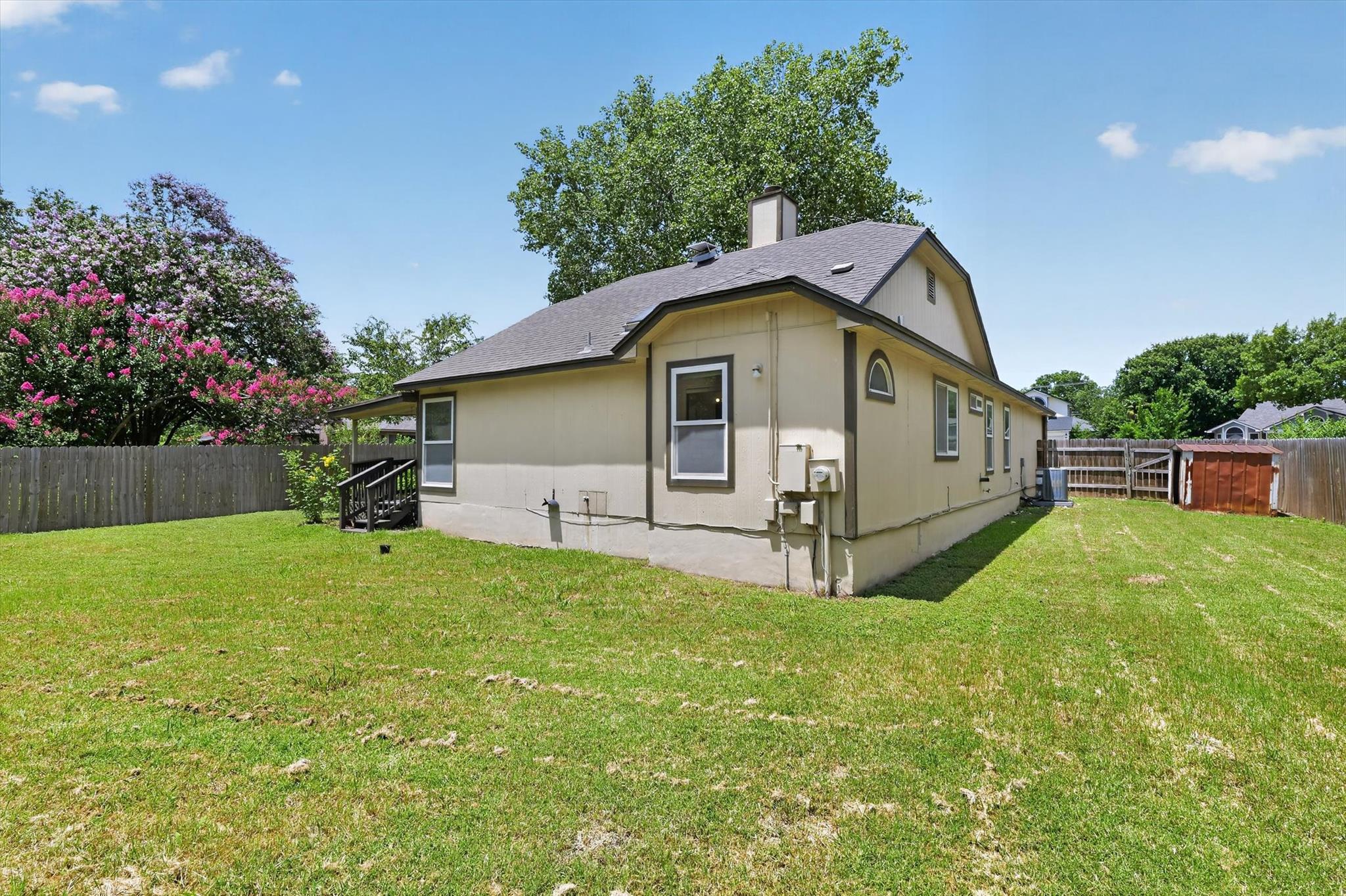 2118 Elder Pl Property Photo 23
