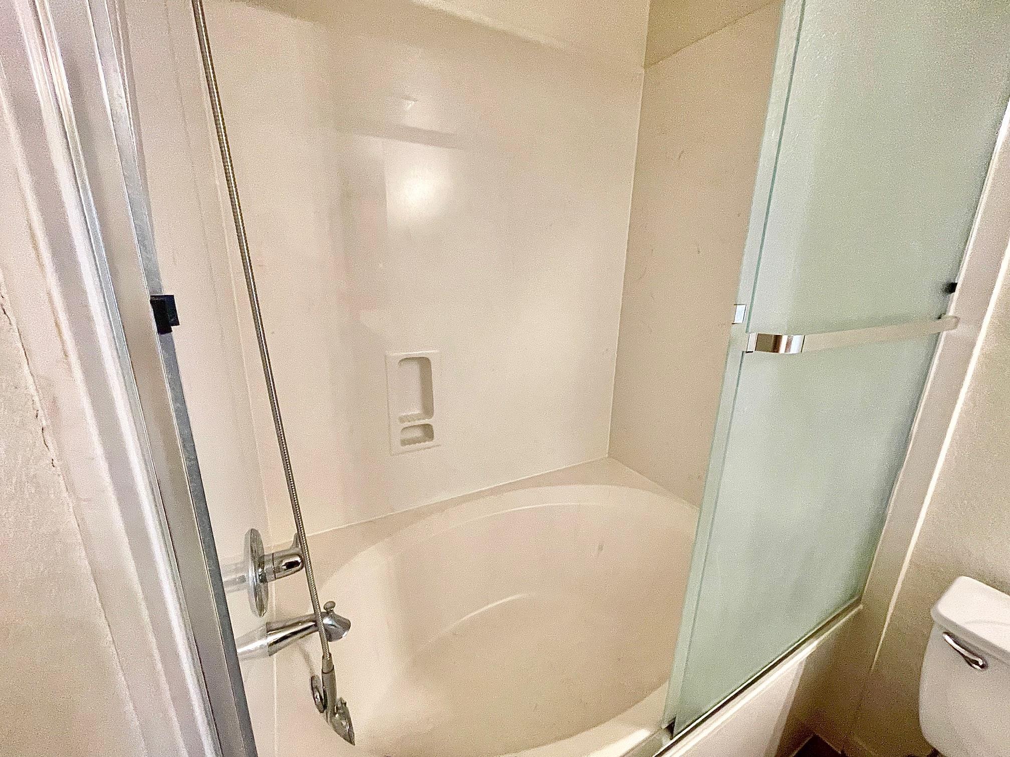 5018 205 Loop #b Property Photo 11