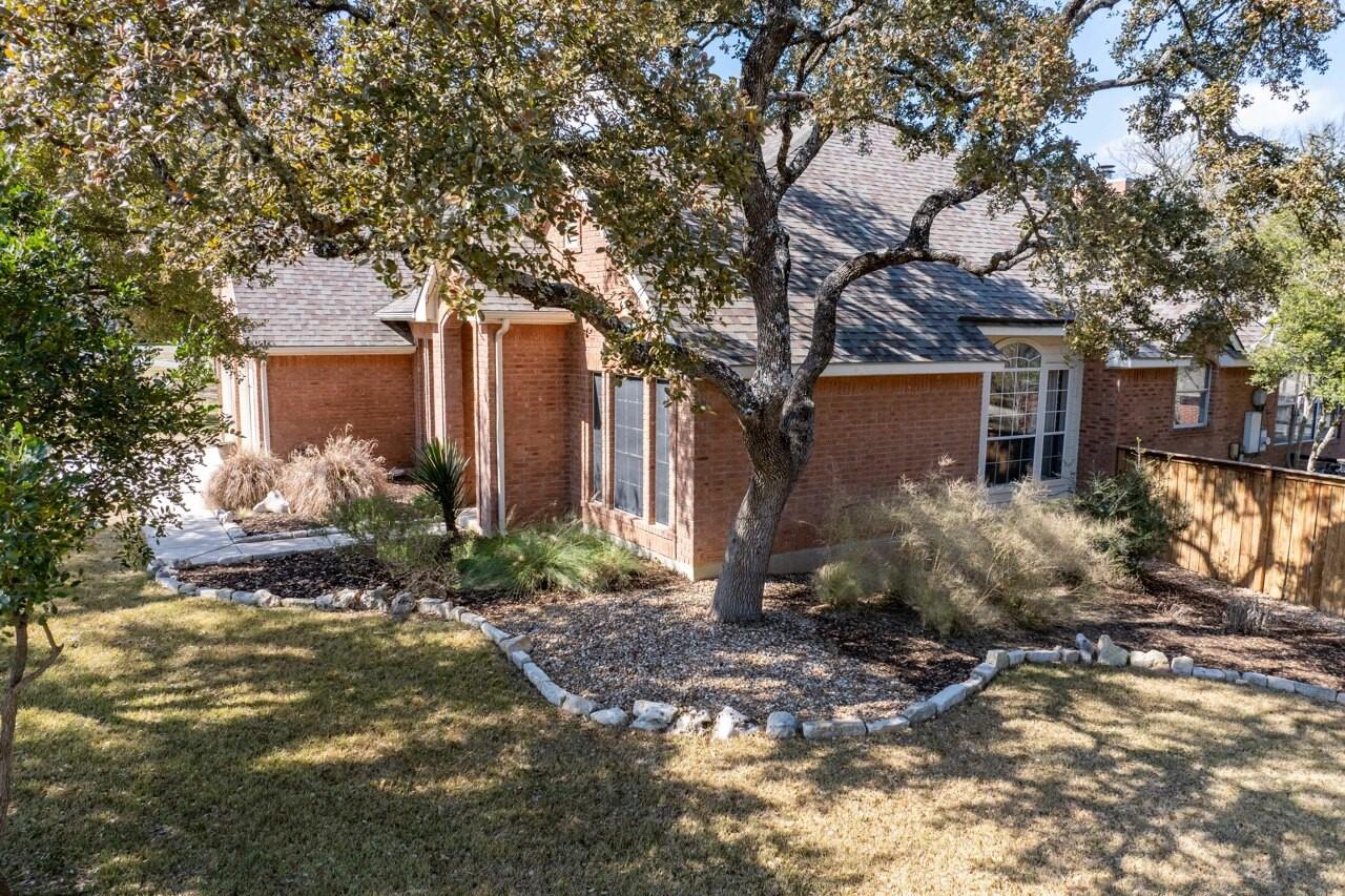 302 Fox Glove Dr Property Photo 3
