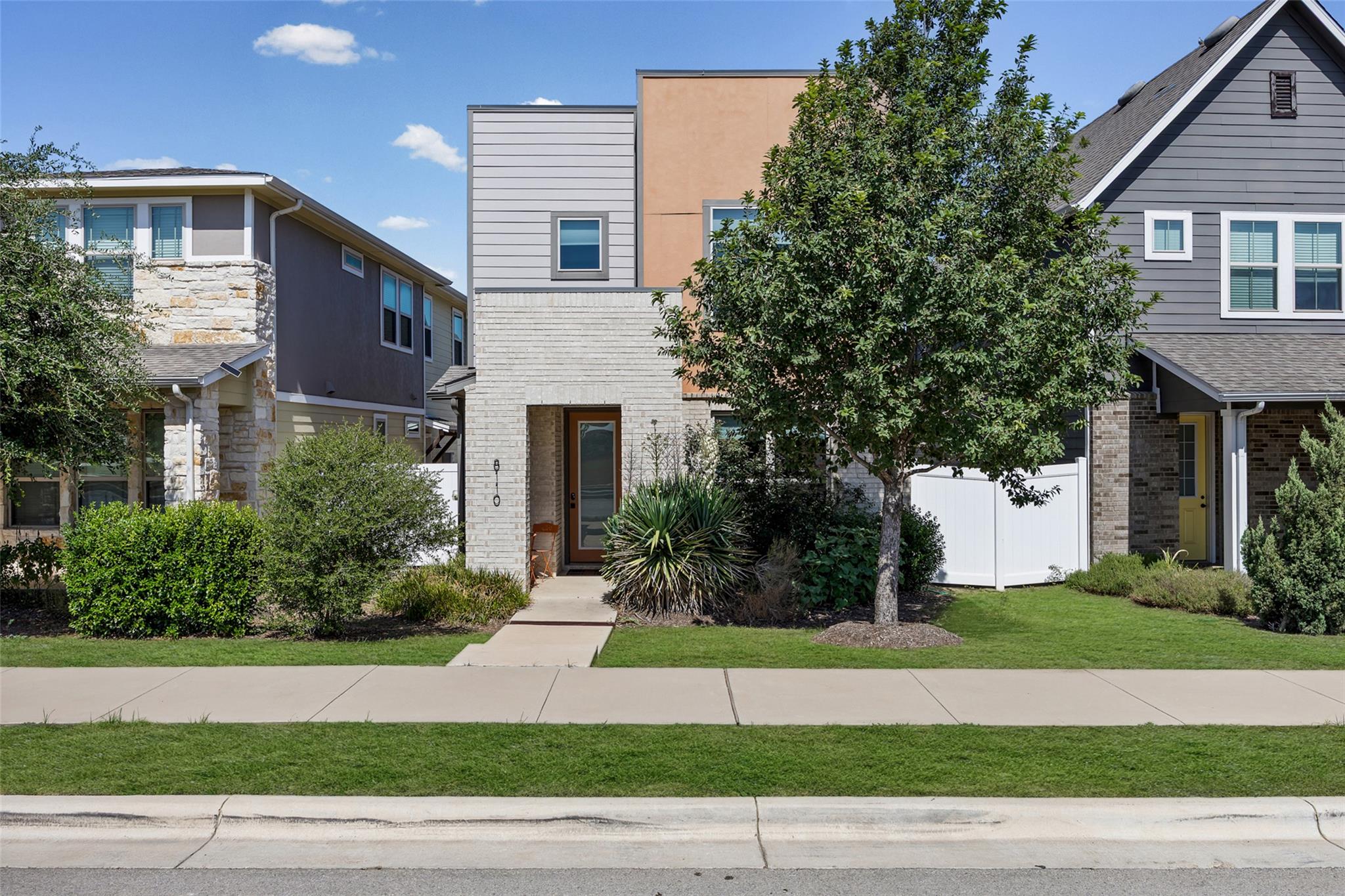 8110 Mandela Bnd Property Photo 1
