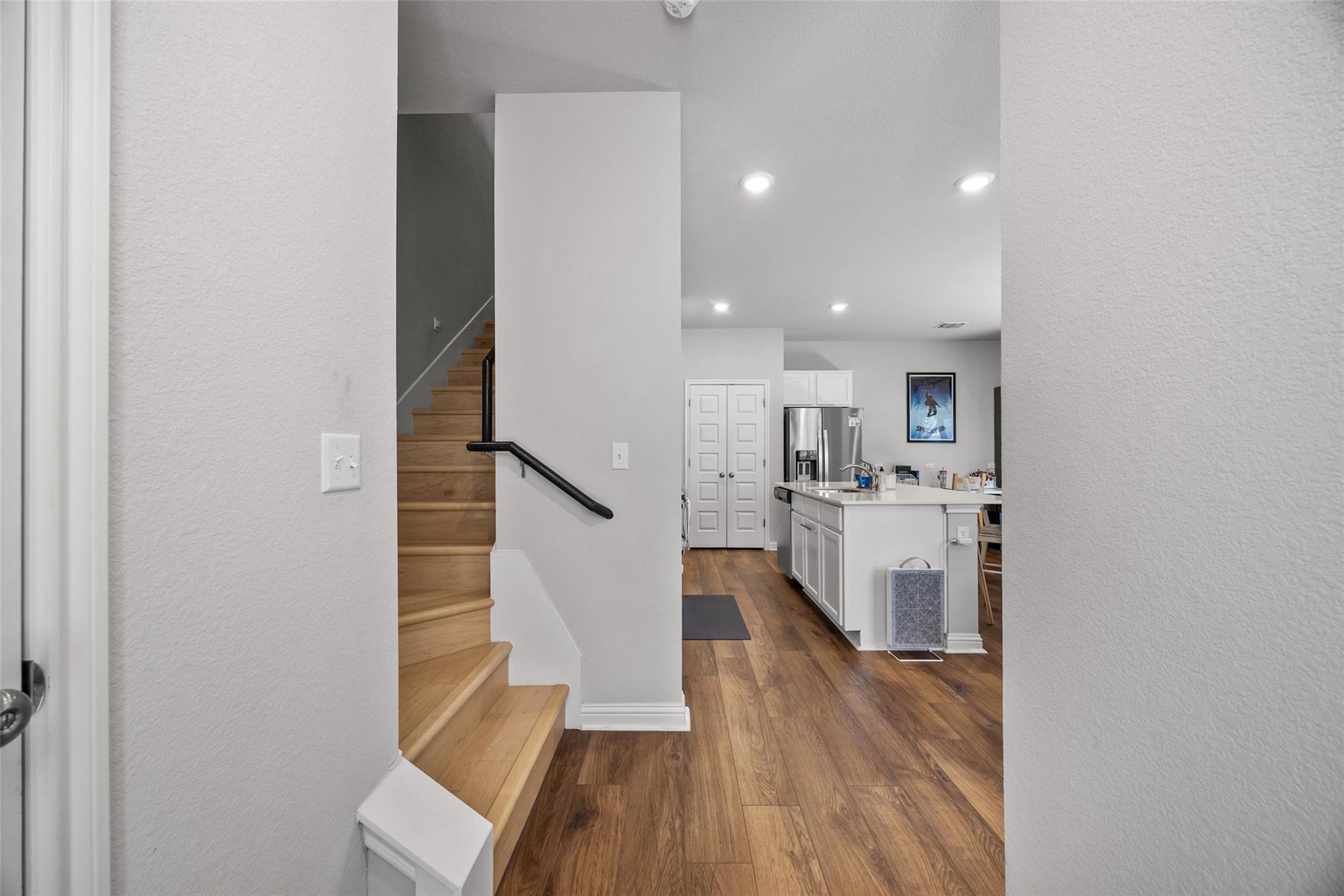 8110 Mandela Bnd Property Photo 3