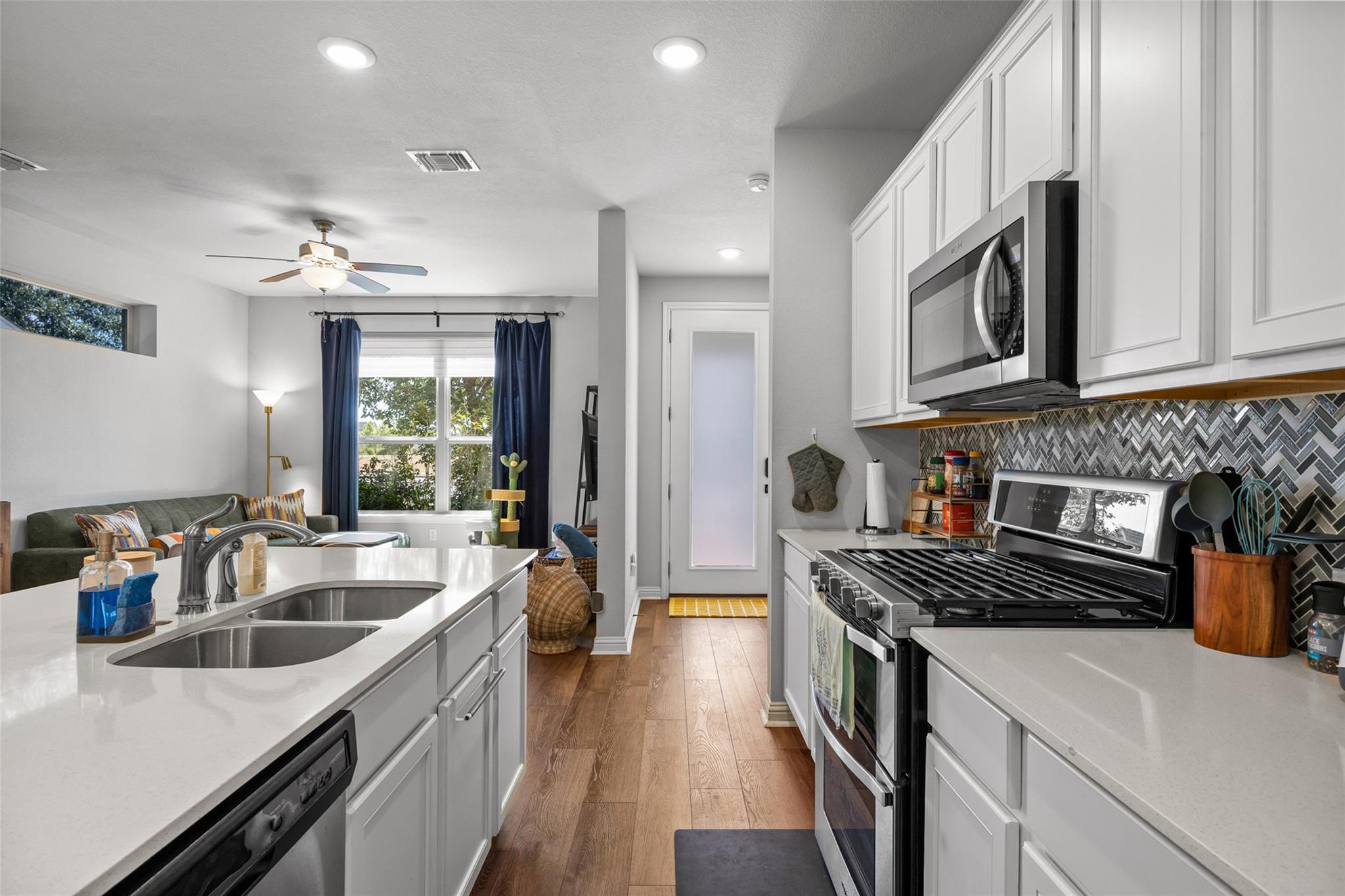 8110 Mandela Bnd Property Photo 5