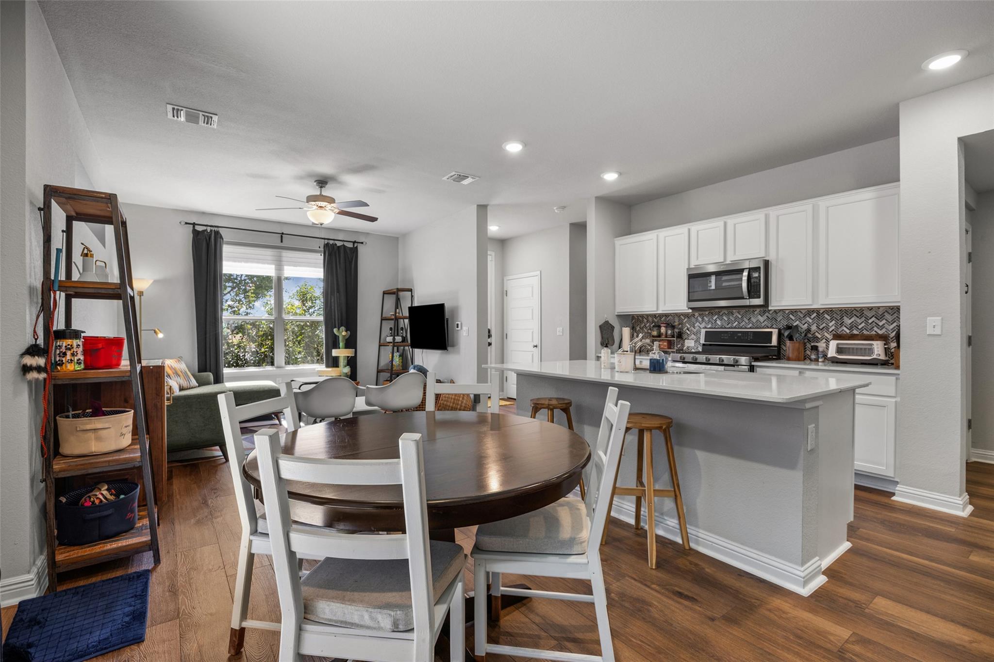 8110 Mandela Bnd Property Photo 10