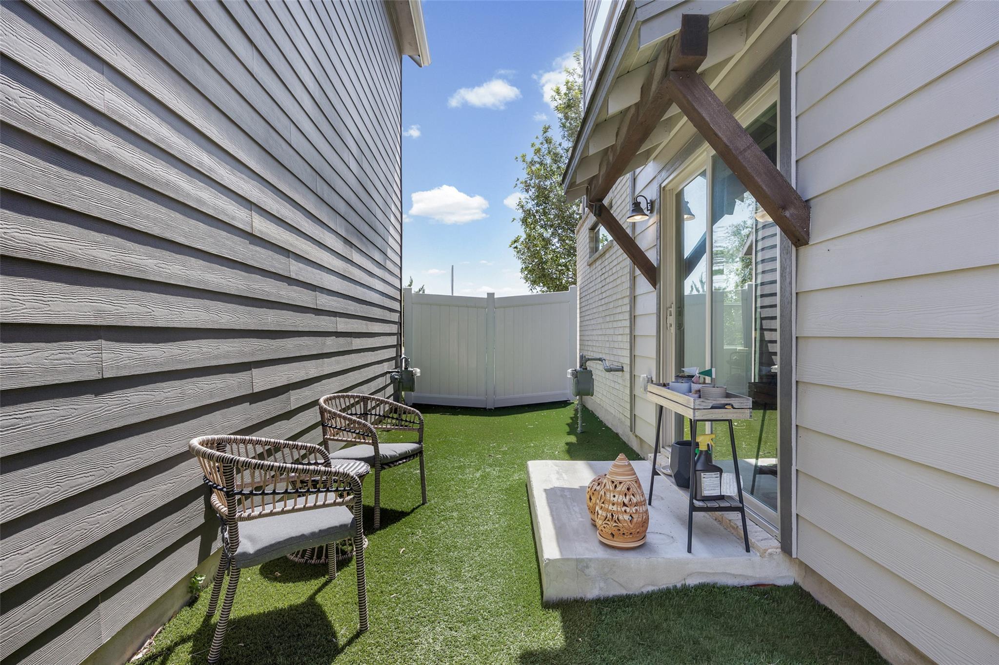 8110 Mandela Bnd Property Photo 23